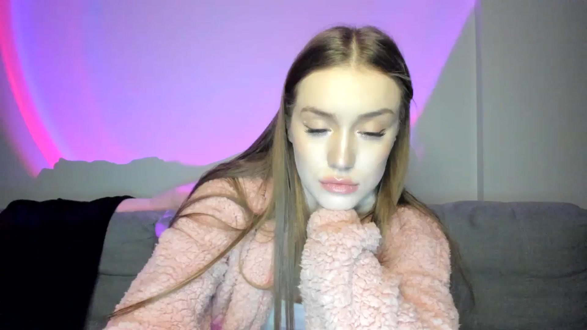 Gallery image thumbnail from IsabellRrose's myfreecams stream on, 01/13/2025, 18:47 image 12 of 20