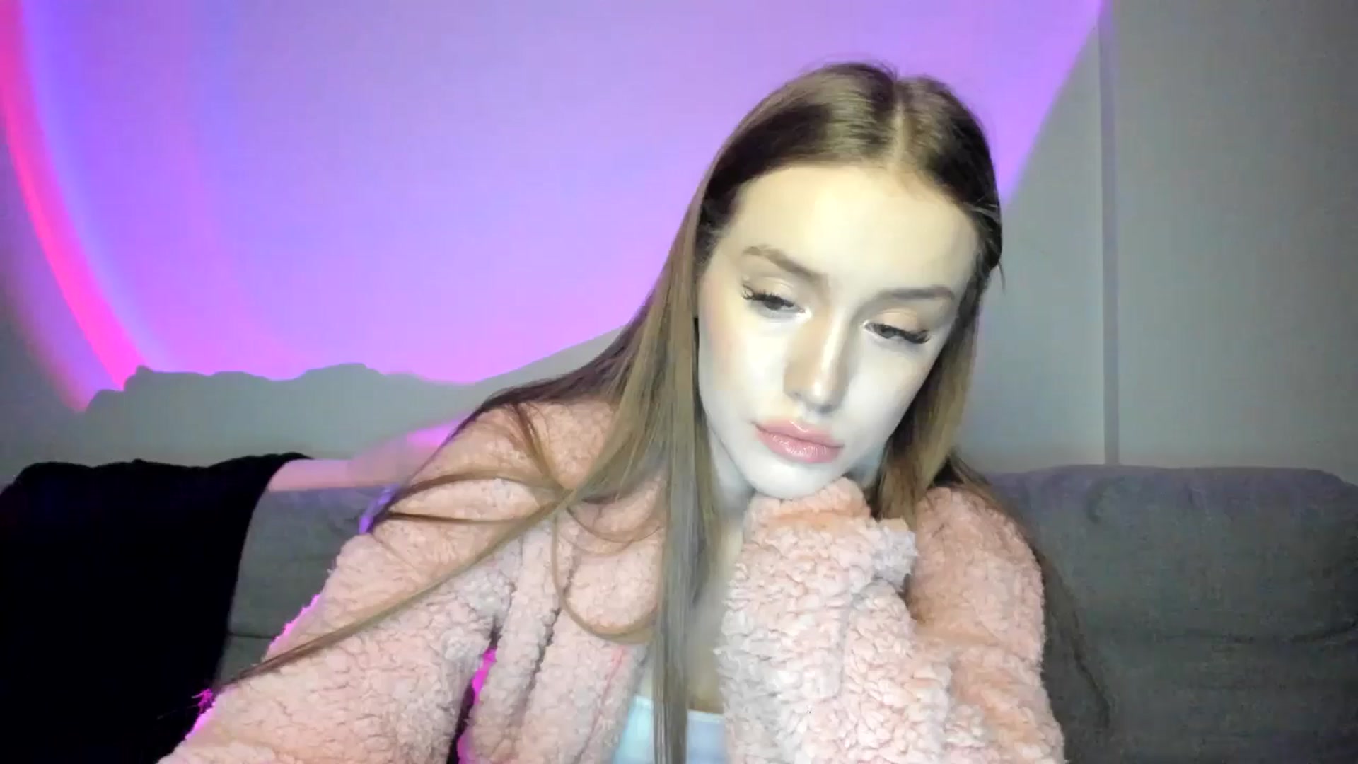 Gallery image thumbnail from IsabellRrose's myfreecams stream on, 01/13/2025, 18:47 image 11 of 20