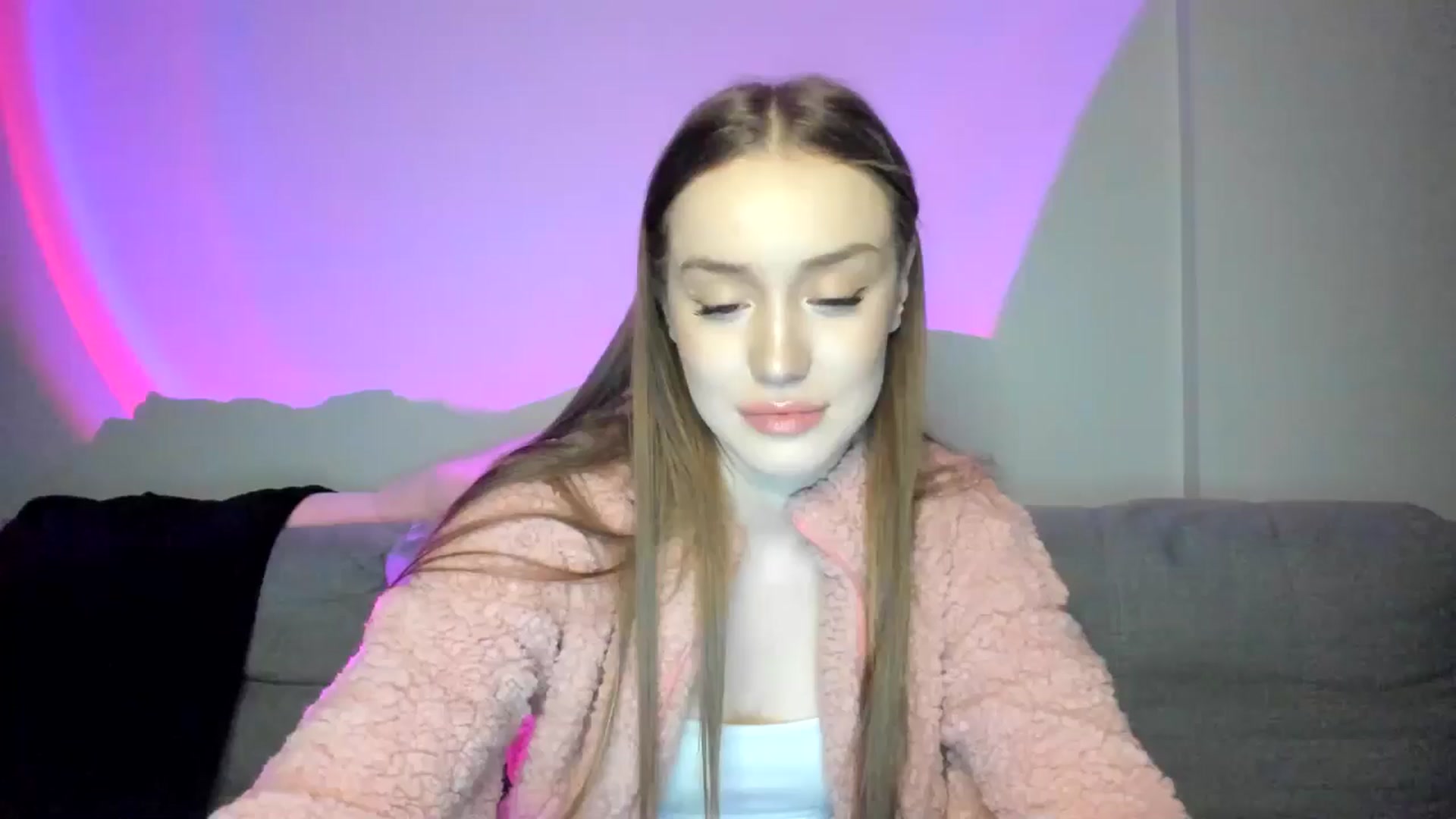 Gallery image thumbnail from IsabellRrose's myfreecams stream on, 01/13/2025, 18:47 image 20 of 20