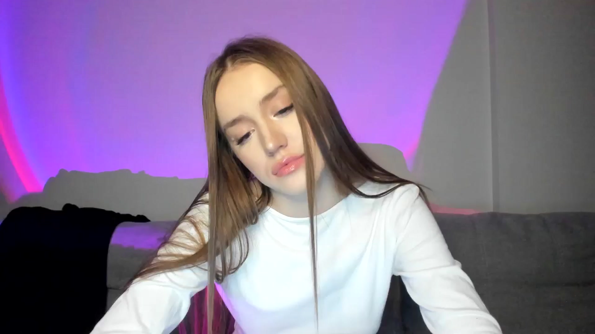 Gallery image thumbnail from IsabellRrose's myfreecams stream on, 01/17/2025, 17:29 image 15 of 20