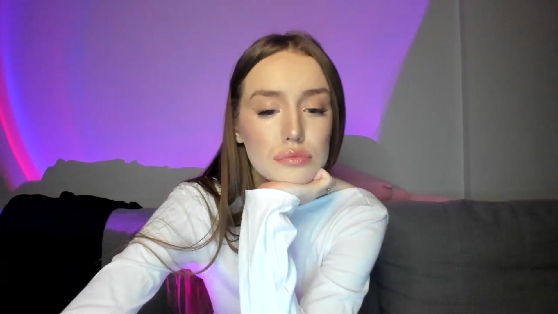 Gallery image thumbnail from IsabellRrose's myfreecams stream on, 01/17/2025, 17:29 image 7 of 20