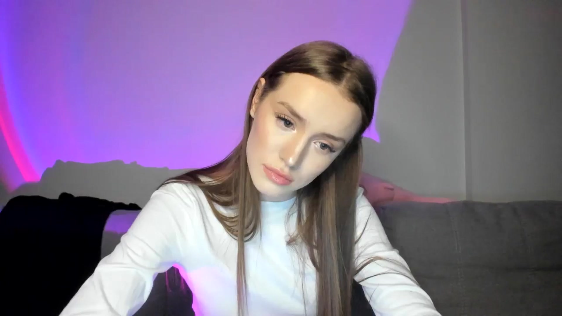 Gallery image thumbnail from IsabellRrose's myfreecams stream on, 01/17/2025, 17:29 image 13 of 20