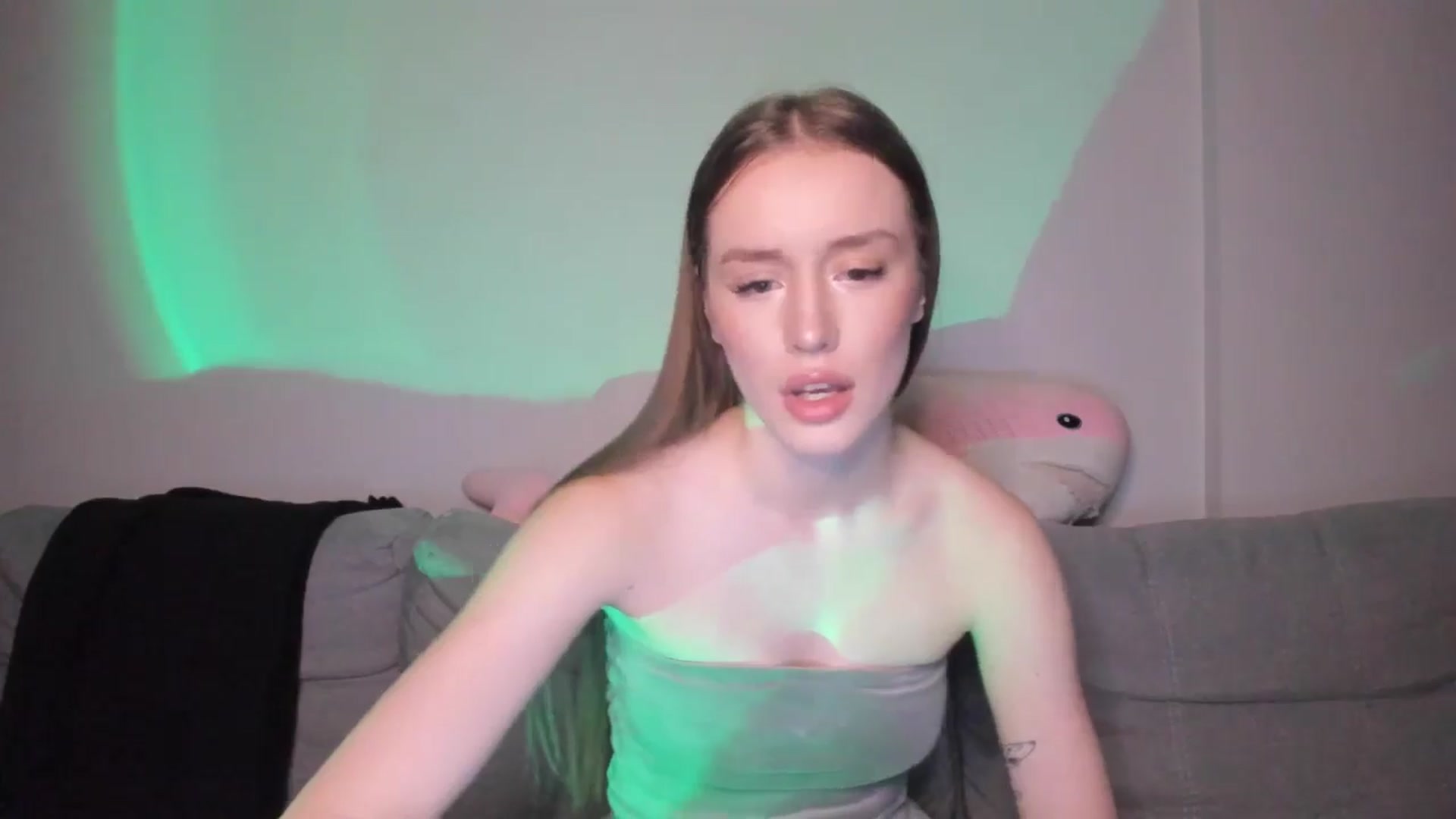 Gallery image thumbnail from IsabellRrose's myfreecams stream on, 01/19/2025, 17:26 image 13 of 20