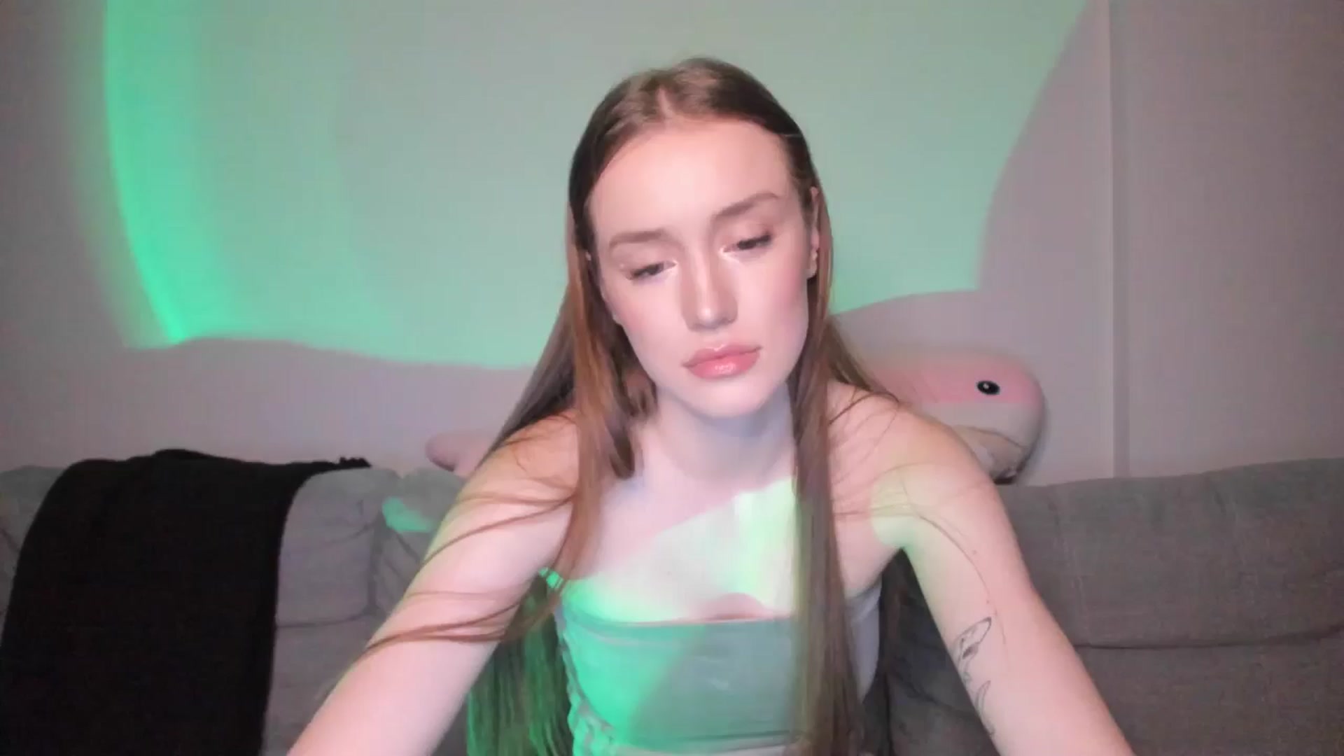 Gallery image thumbnail from IsabellRrose's myfreecams stream on, 01/19/2025, 18:09 image 20 of 20