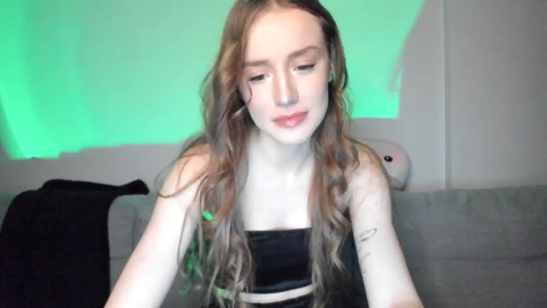 Gallery image thumbnail from IsabellRrose's myfreecams stream on, 01/21/2025, 16:45 image 14 of 20