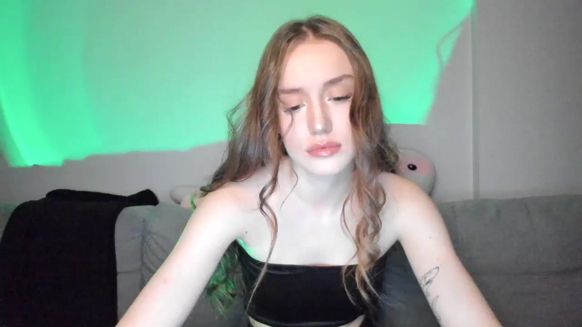 Gallery image thumbnail from IsabellRrose's myfreecams stream on, 01/21/2025, 16:45 image 7 of 20