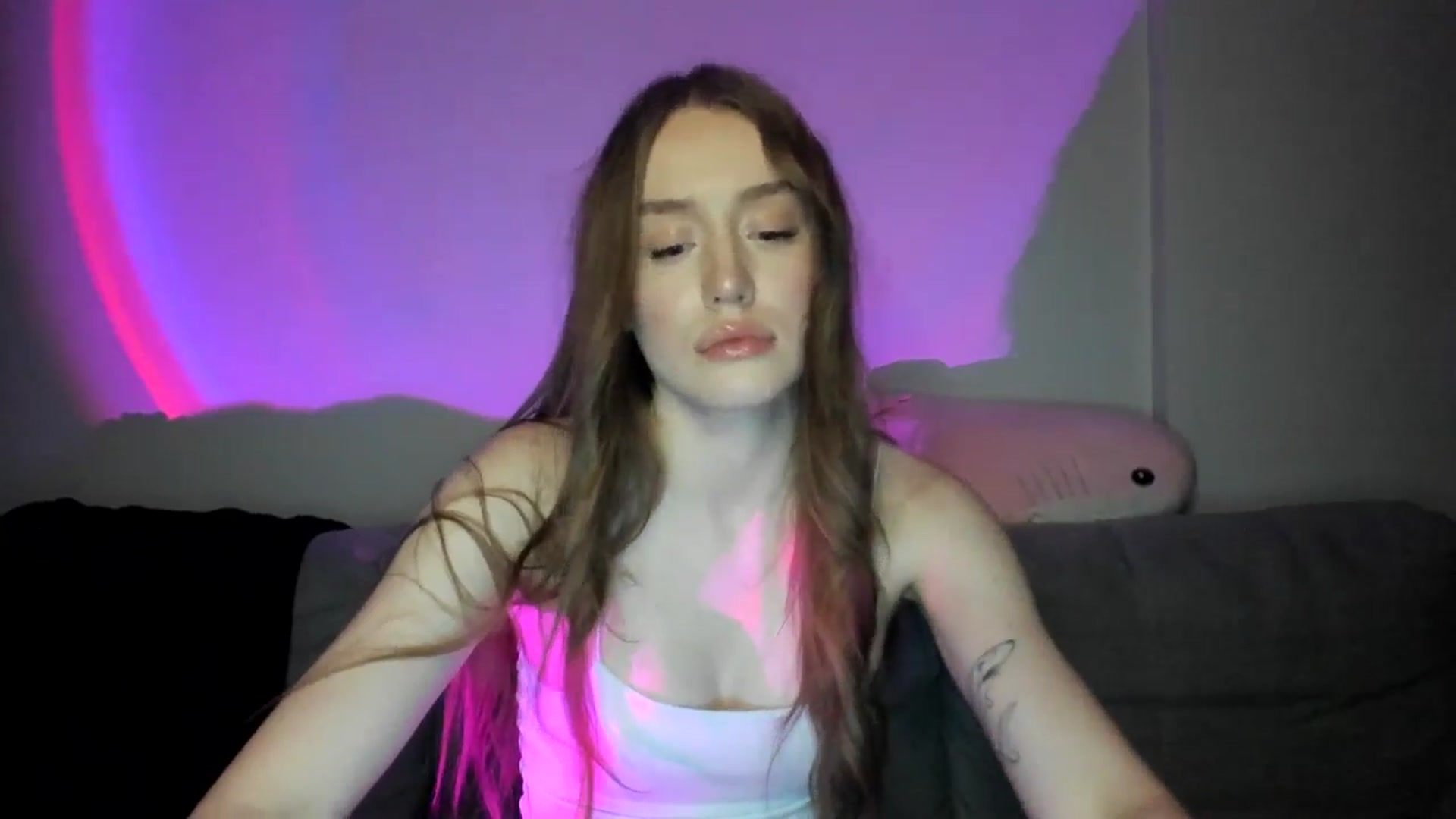 Gallery image thumbnail from IsabellRrose's myfreecams stream on, 01/30/2025, 17:42 image 18 of 20