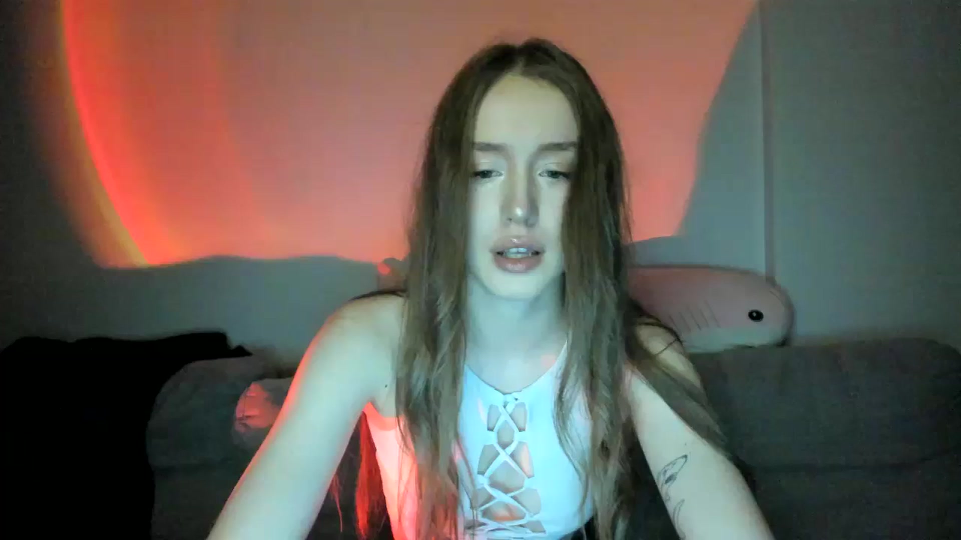 Gallery image thumbnail from IsabellRrose's myfreecams stream on, 01/31/2025, 18:01 image 14 of 20