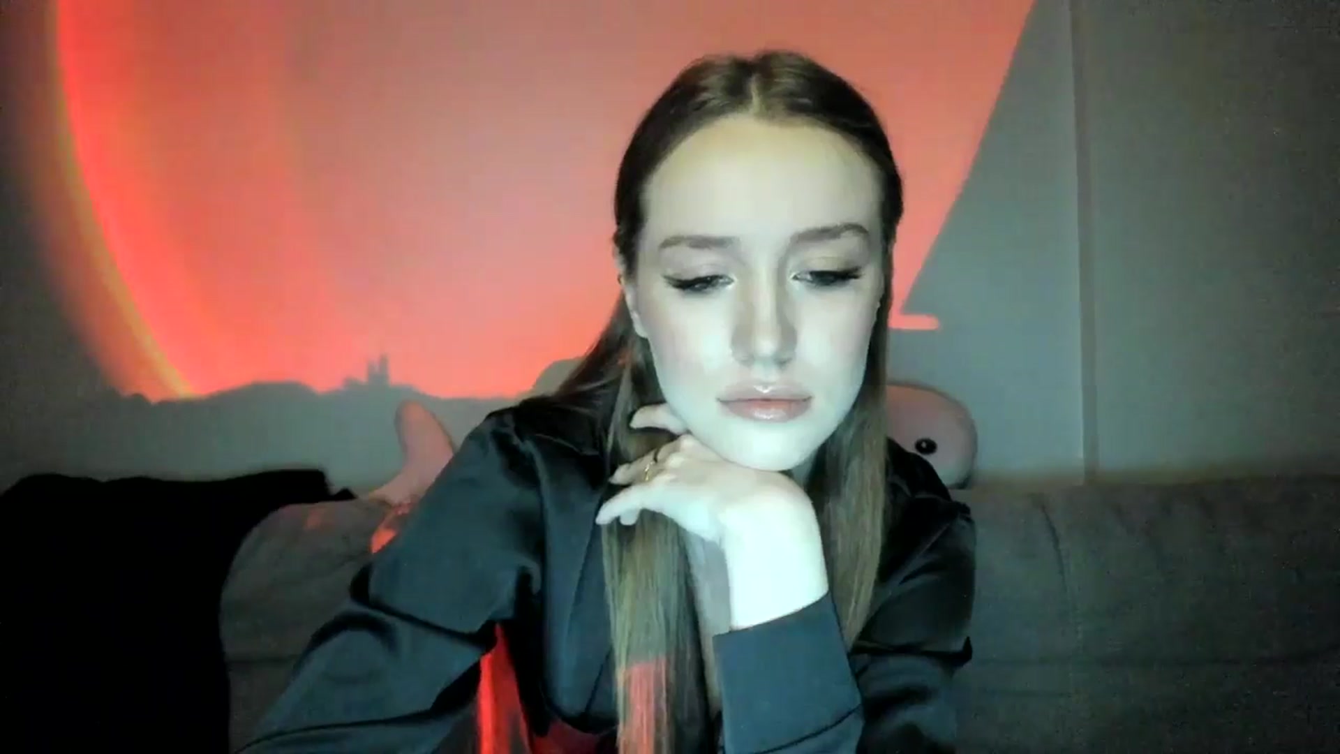 Gallery image thumbnail from IsabellRrose's myfreecams stream on, 02/01/2025, 18:32 image 12 of 20