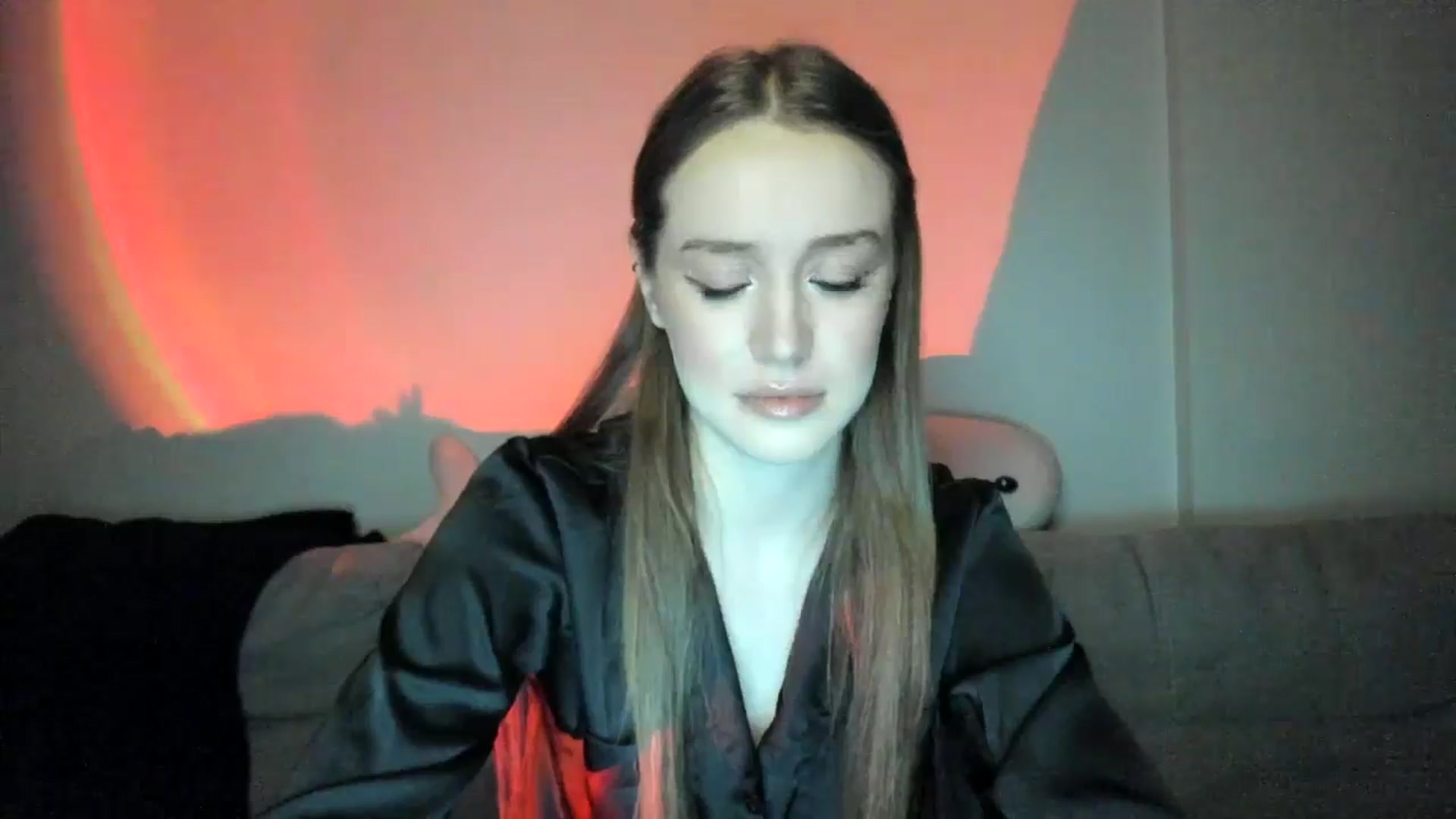 Gallery image thumbnail from IsabellRrose's myfreecams stream on, 02/01/2025, 18:32 image 14 of 20