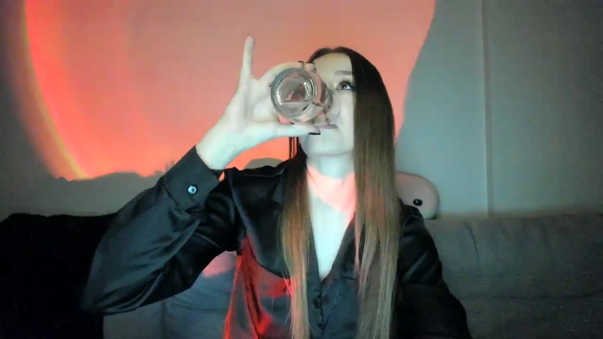 Gallery image thumbnail from IsabellRrose's myfreecams stream on, 02/01/2025, 18:32 image 7 of 20