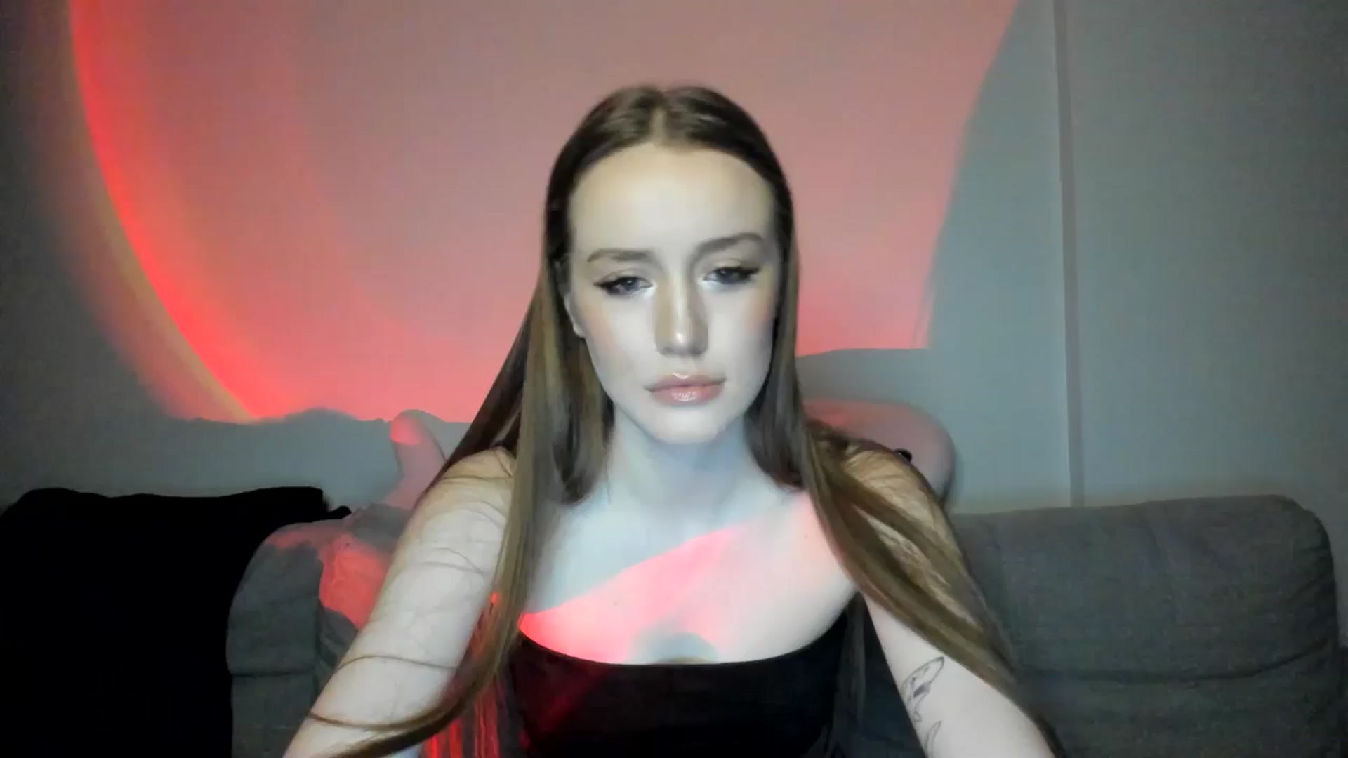 Gallery image thumbnail from IsabellRrose's myfreecams stream on, 02/02/2025, 17:16 image 14 of 20