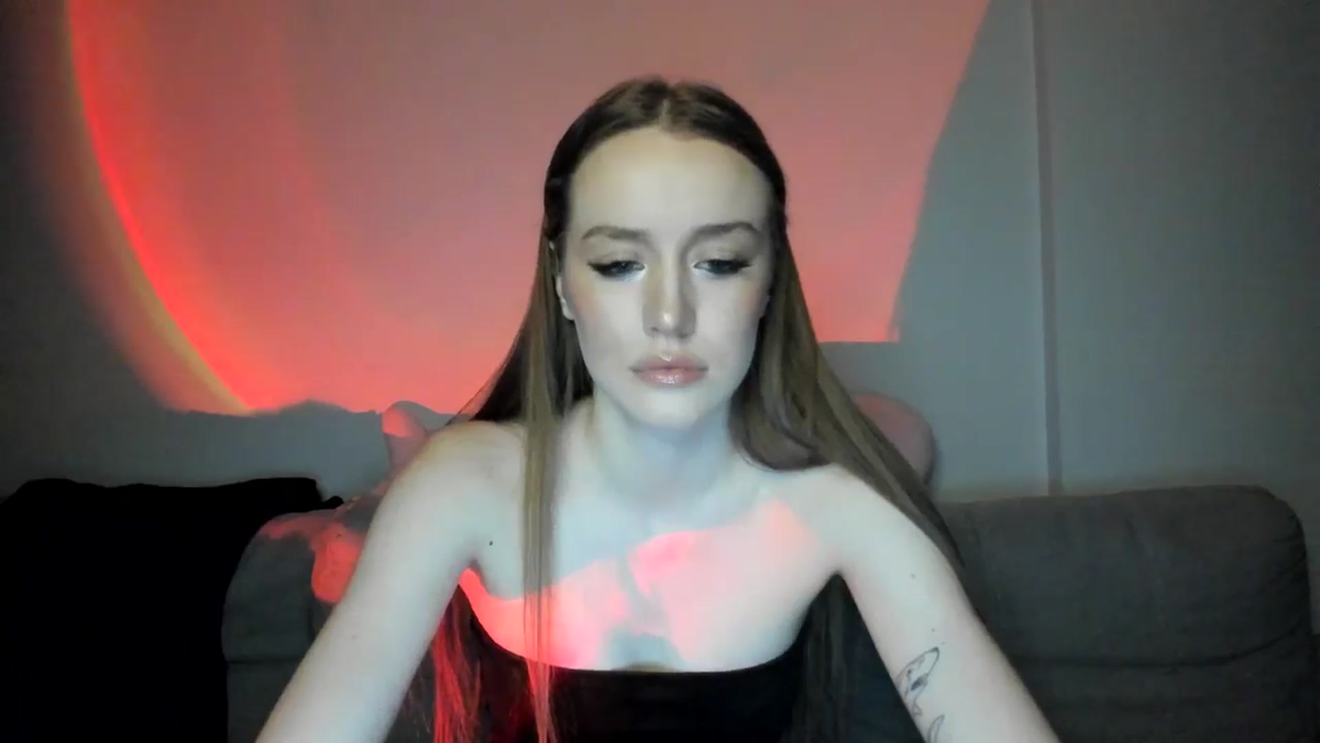 Gallery image thumbnail from IsabellRrose's myfreecams stream on, 02/02/2025, 17:28 image 12 of 20