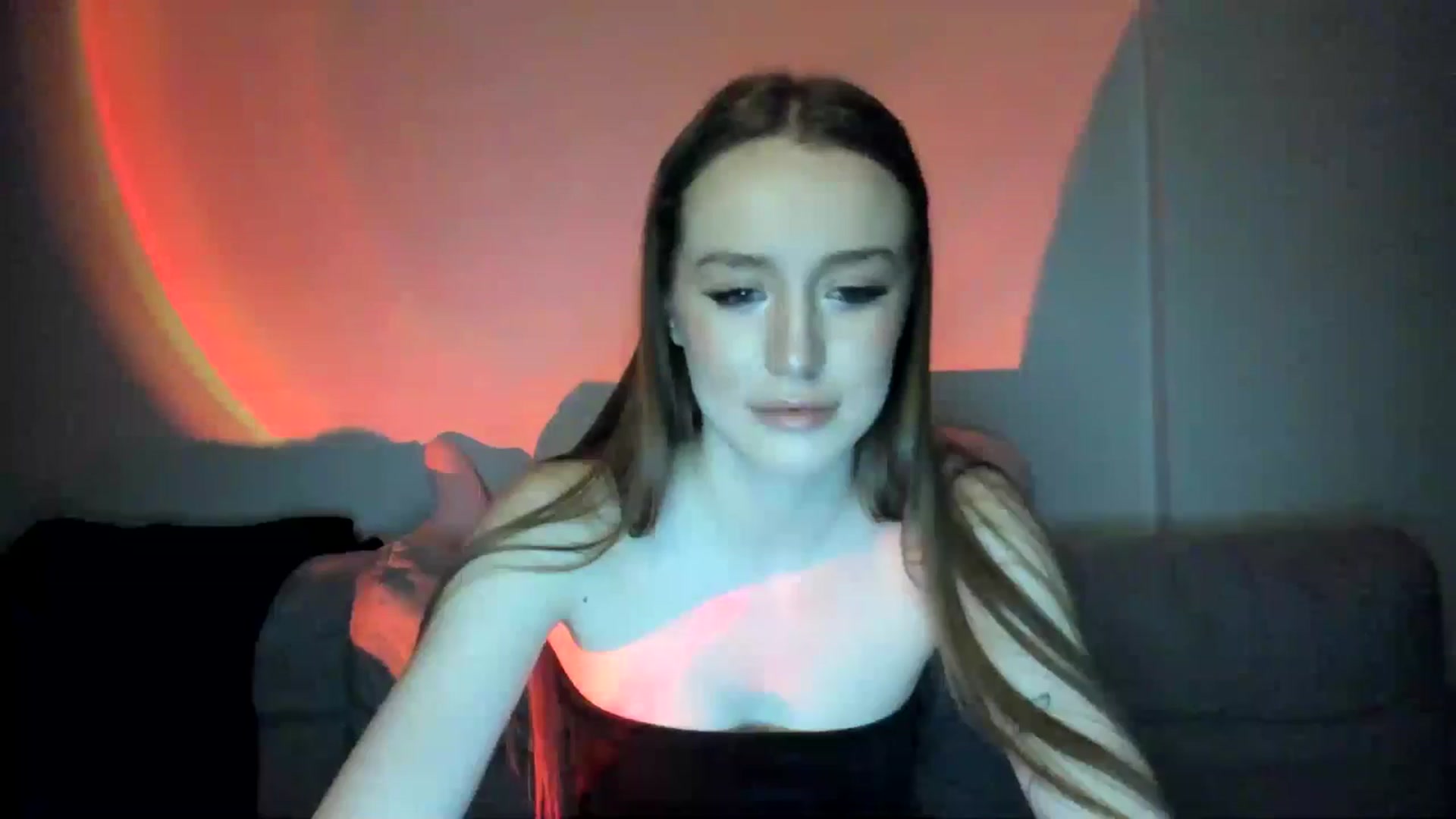 Gallery image thumbnail from IsabellRrose's myfreecams stream on, 02/02/2025, 19:04 image 4 of 20