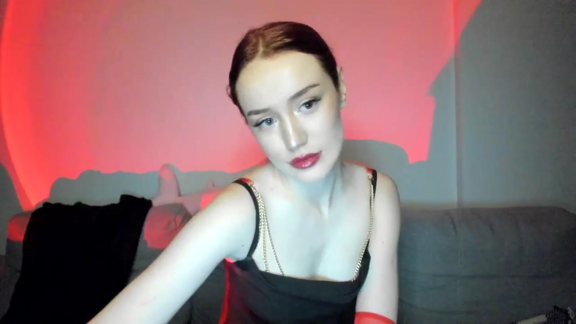 Gallery image thumbnail from IsabellRrose's myfreecams stream on, 02/07/2025, 17:15 image 4 of 20