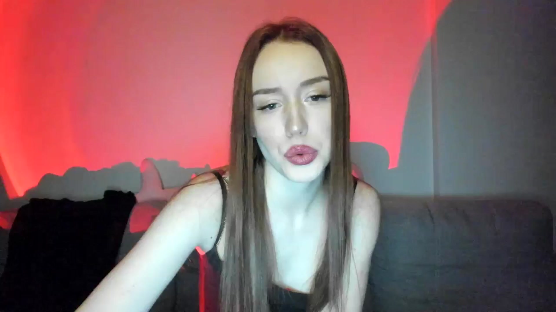 Gallery image thumbnail from IsabellRrose's myfreecams stream on, 02/07/2025, 18:45 image 16 of 20