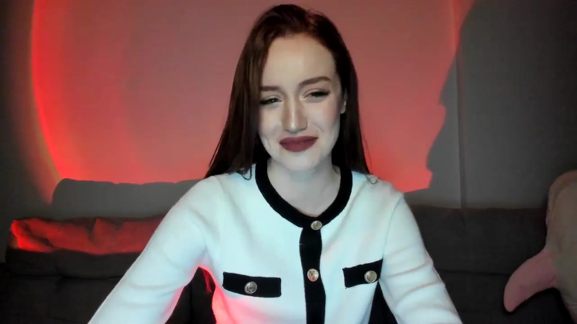 Gallery image thumbnail from IsabellRrose's myfreecams stream on, 02/08/2025, 17:38 image 9 of 20