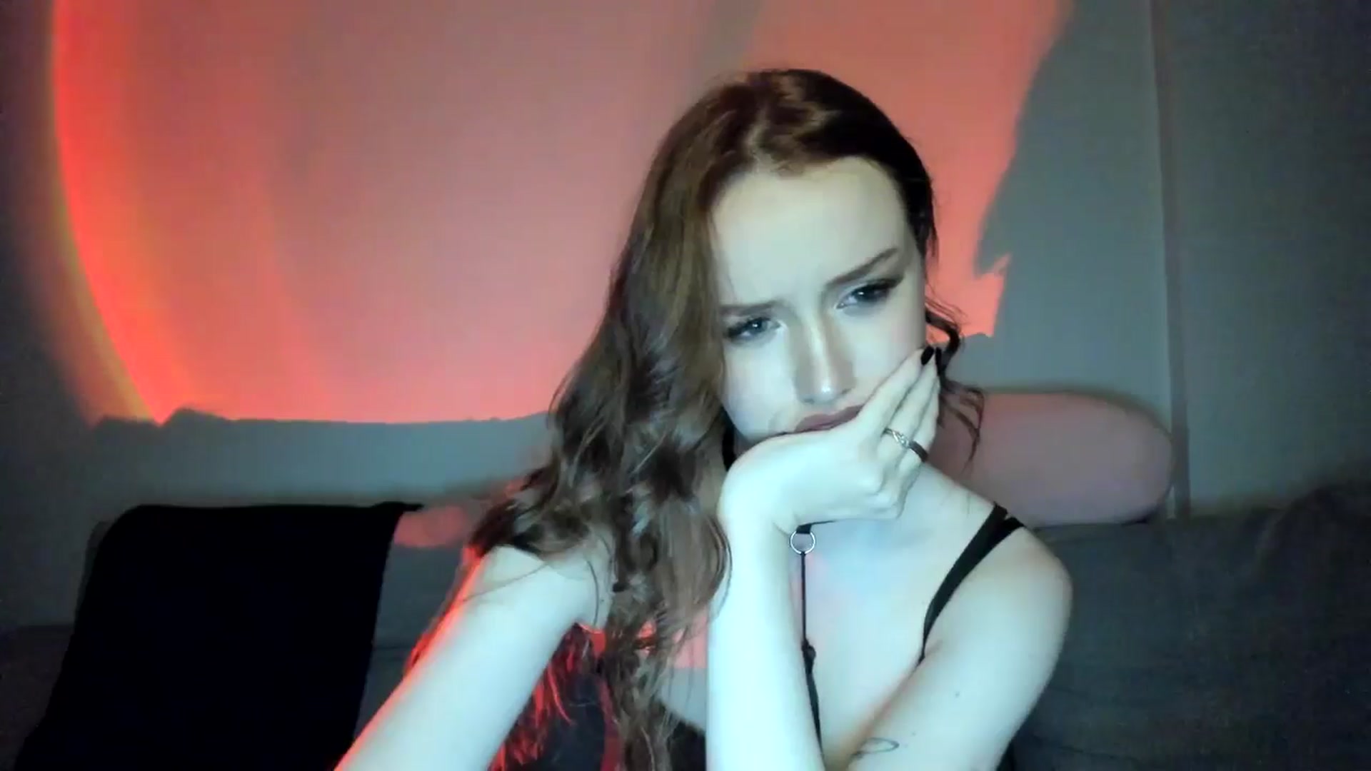 Gallery image thumbnail from IsabellRrose's myfreecams stream on, 02/14/2025, 17:24 image 10 of 20
