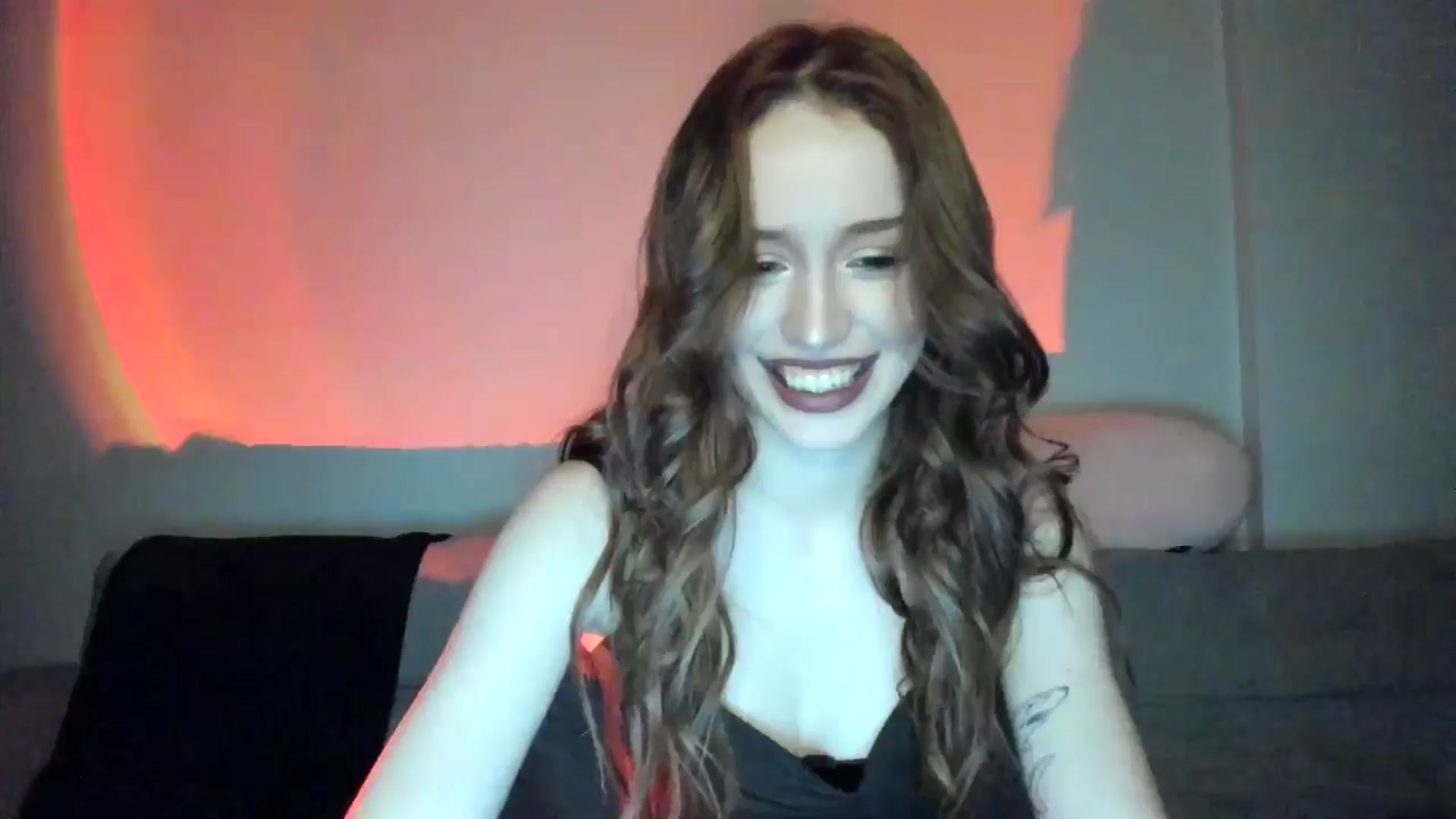 Gallery image thumbnail from IsabellRrose's myfreecams stream on, 02/14/2025, 17:34 image 5 of 20