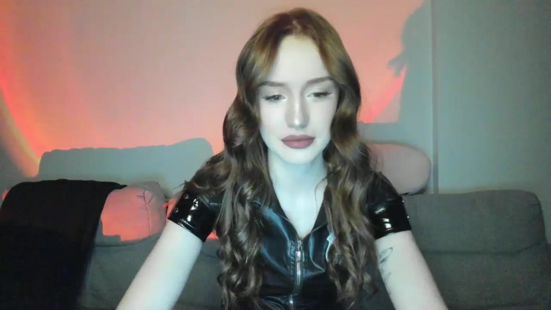 Gallery image thumbnail from IsabellRrose's myfreecams stream on, 02/15/2025, 16:57 image 15 of 20