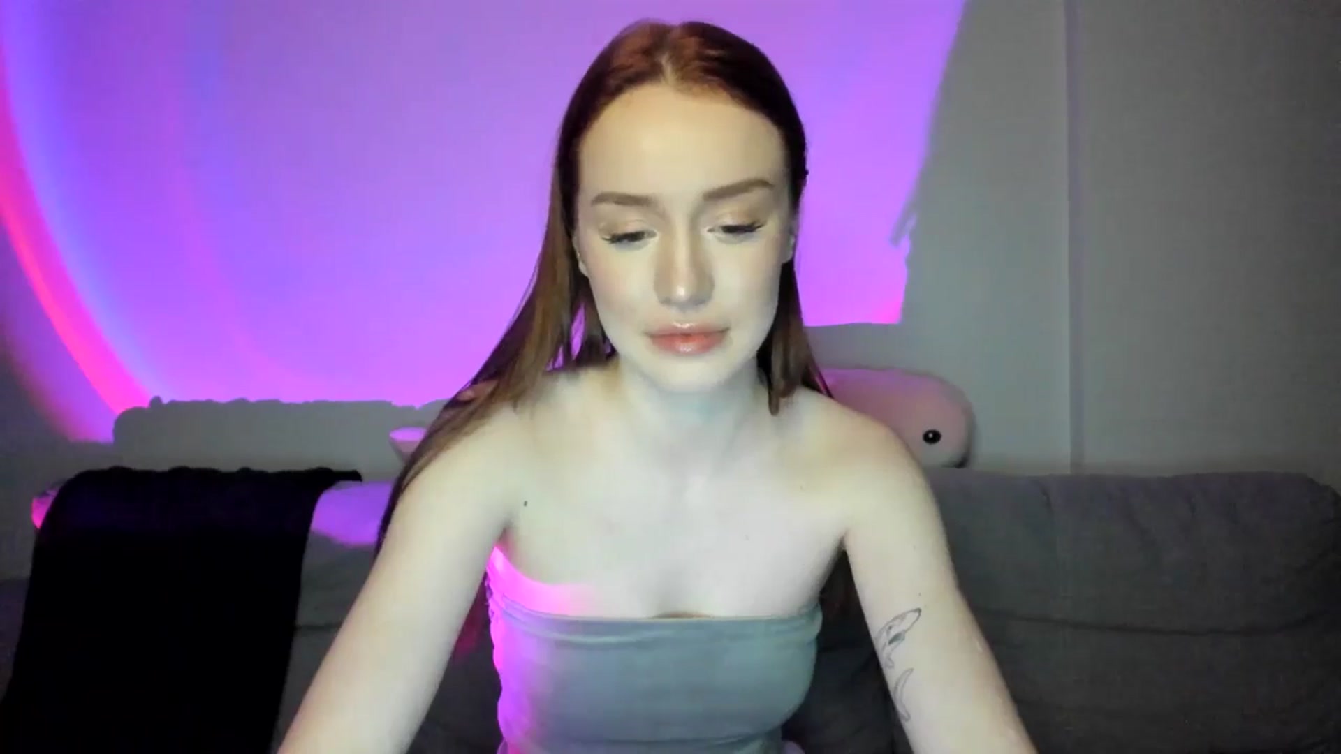 Gallery image thumbnail from IsabellRrose's myfreecams stream on, 02/20/2025, 19:03 image 9 of 20