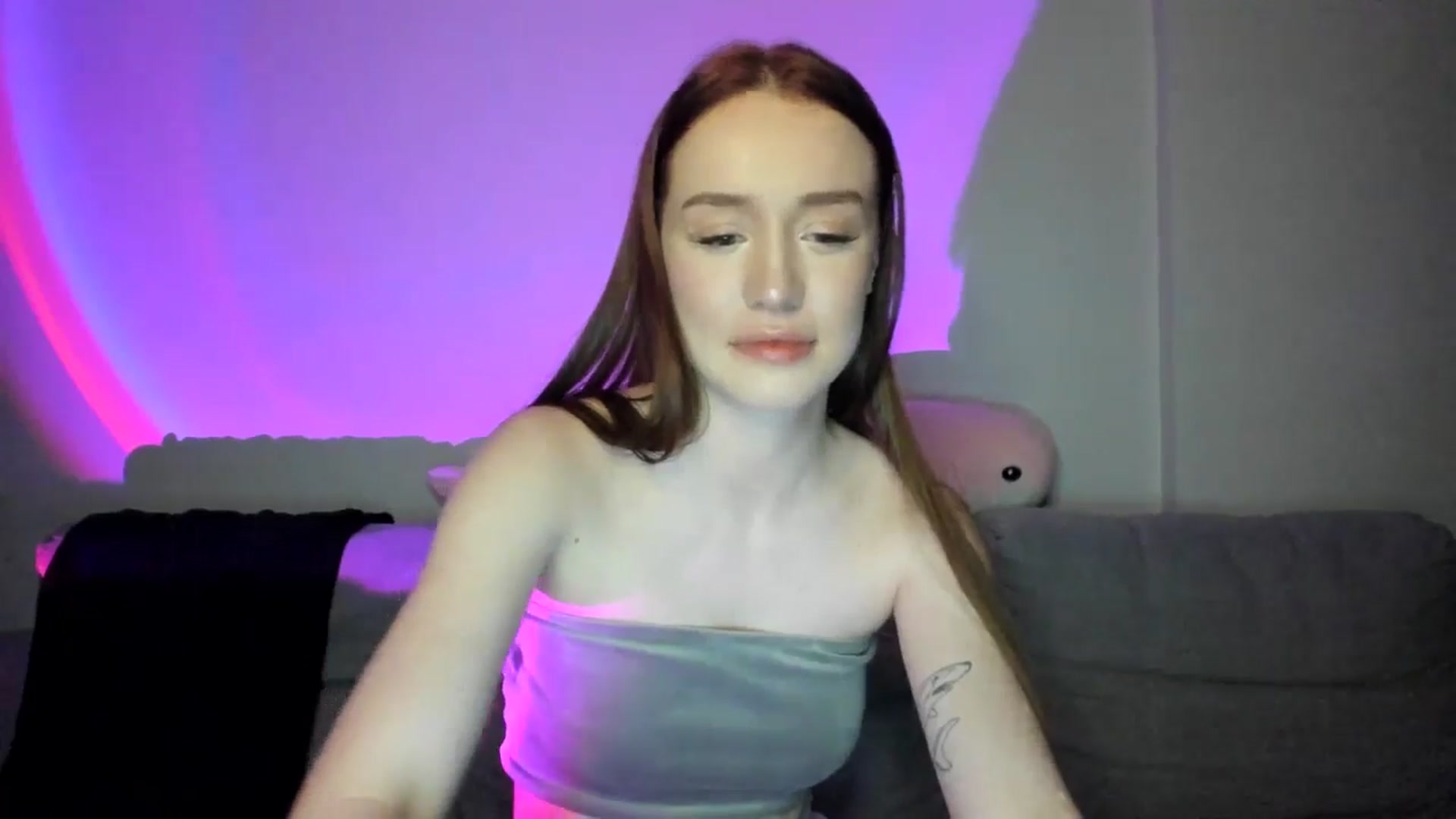 Gallery image thumbnail from IsabellRrose's myfreecams stream on, 02/20/2025, 19:03 image 16 of 20