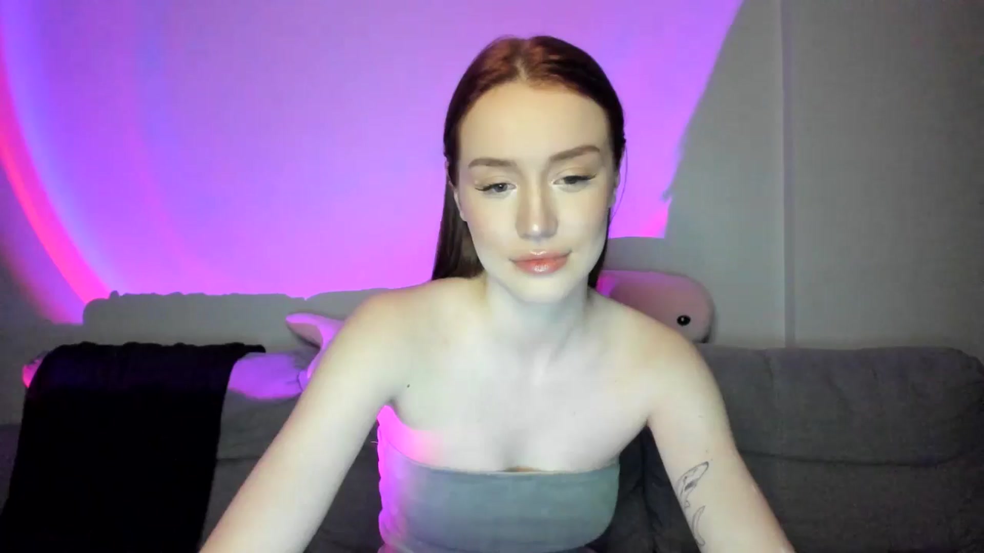 Gallery image thumbnail from IsabellRrose's myfreecams stream on, 02/20/2025, 19:03 image 5 of 20