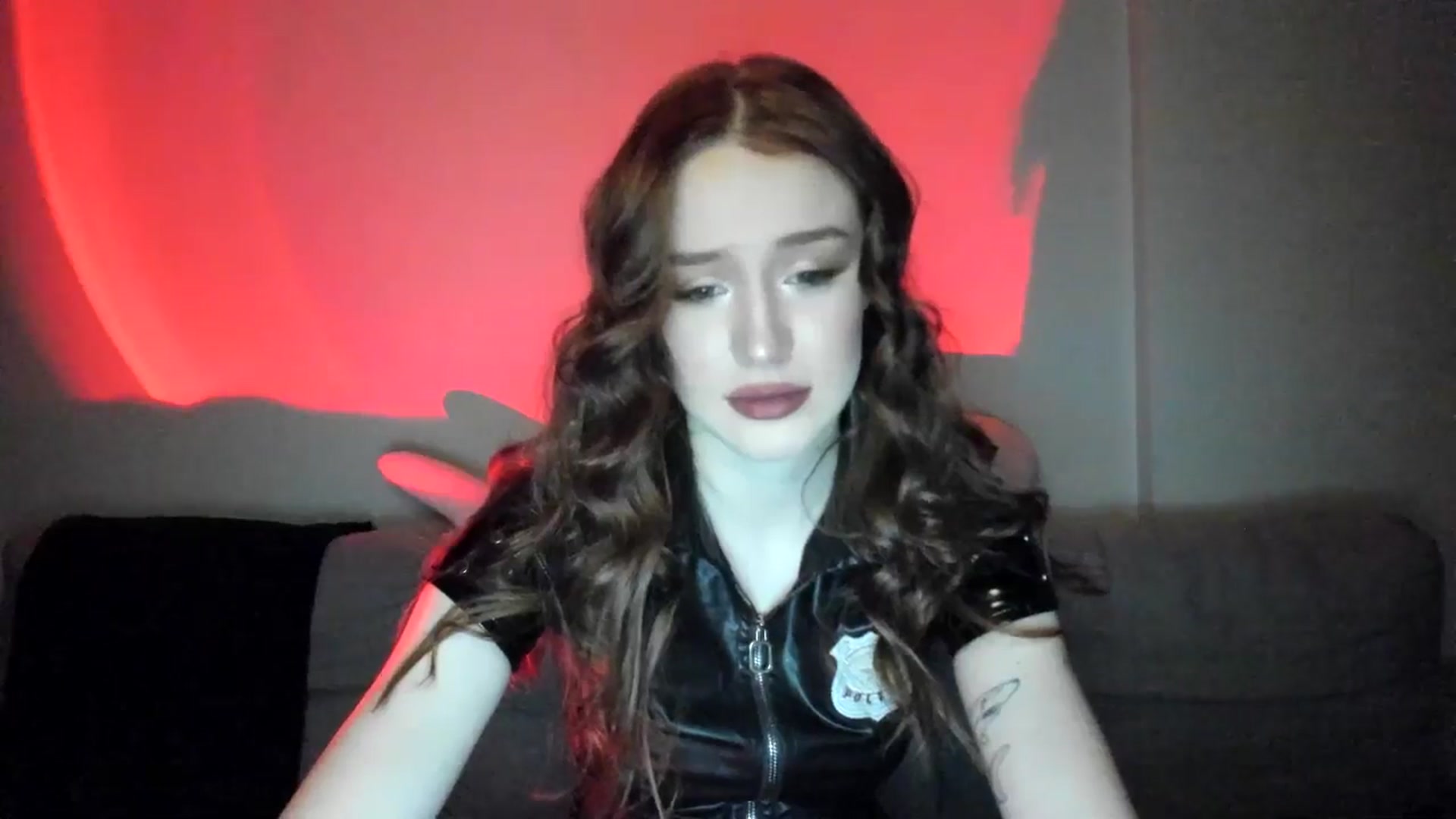 Gallery image thumbnail from IsabellRrose's myfreecams stream on, 02/22/2025, 16:43 image 7 of 20