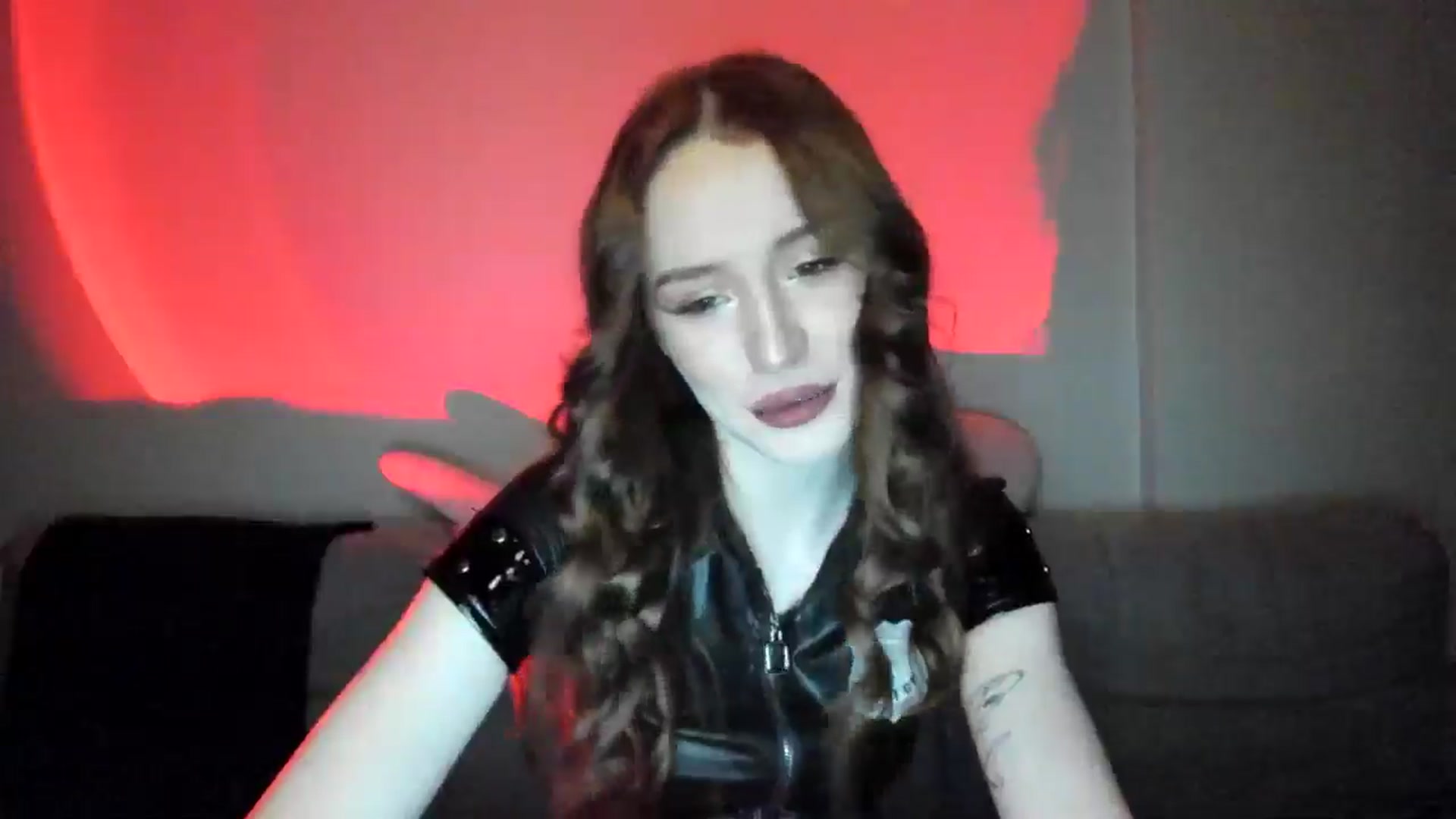 Gallery image thumbnail from IsabellRrose's myfreecams stream on, 02/22/2025, 17:16 image 7 of 20