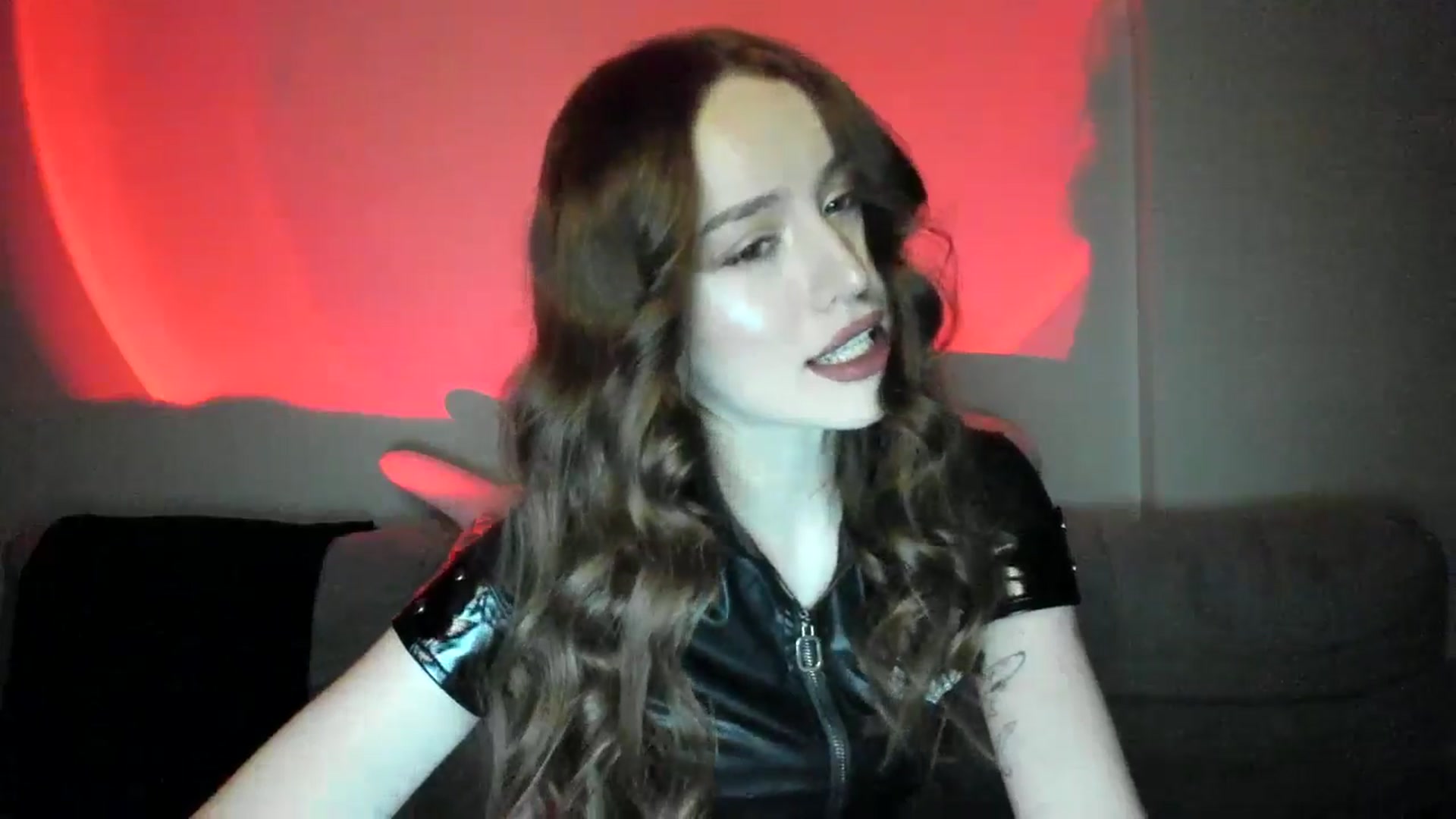 Gallery image thumbnail from IsabellRrose's myfreecams stream on, 02/22/2025, 18:18 image 8 of 20