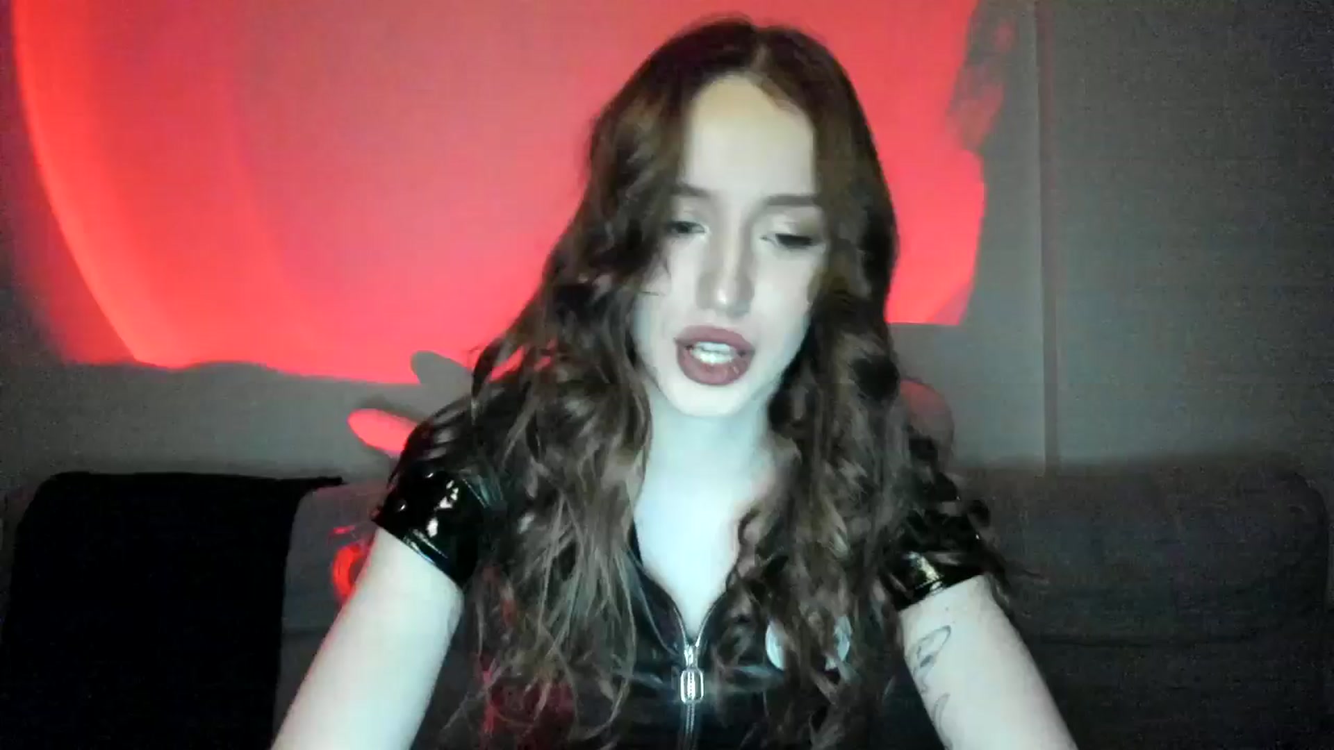 Gallery image thumbnail from IsabellRrose's myfreecams stream on, 02/22/2025, 18:36 image 8 of 20