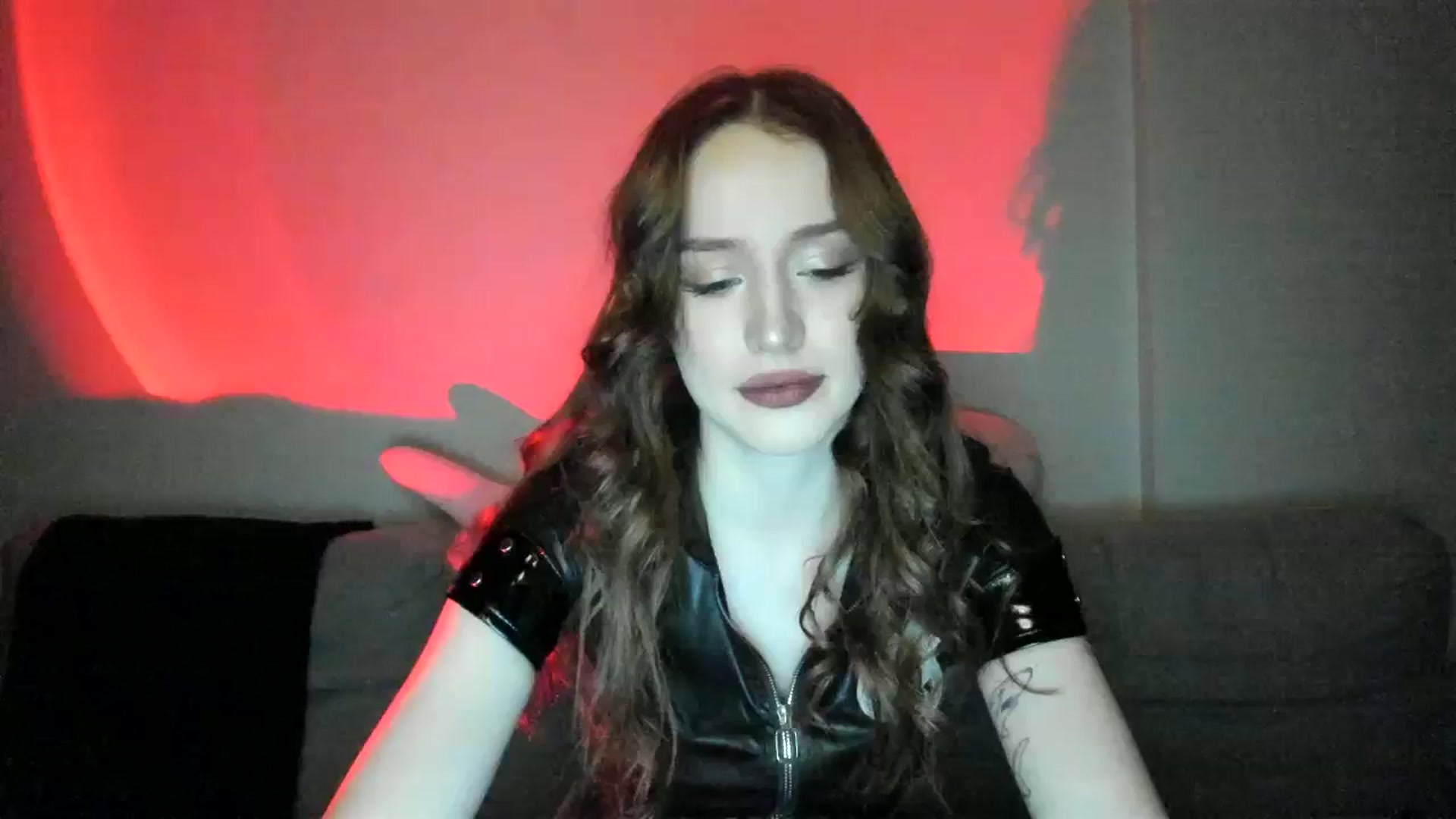 Gallery image thumbnail from IsabellRrose's myfreecams stream on, 02/22/2025, 18:36 image 6 of 20