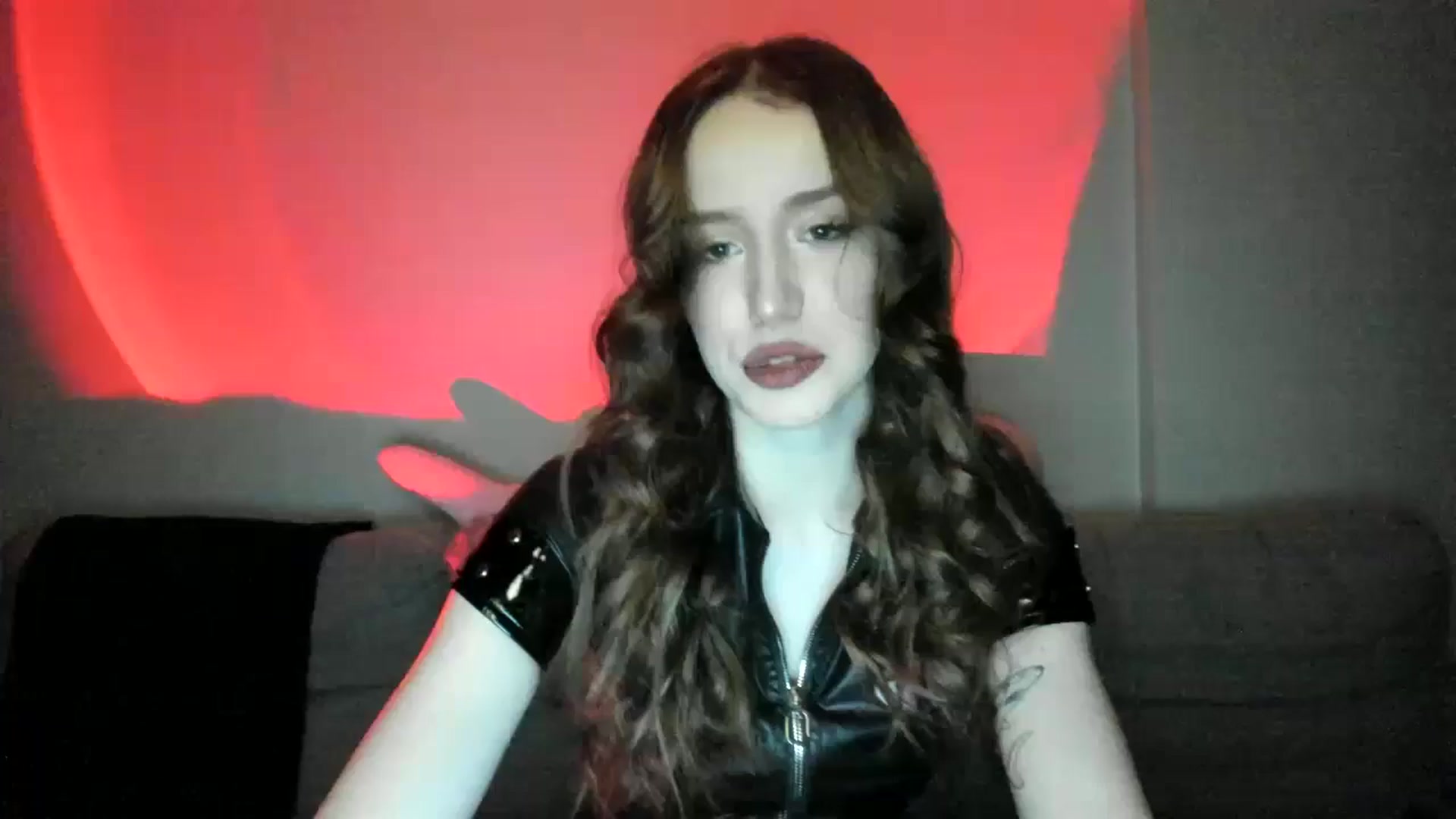Gallery image thumbnail from IsabellRrose's myfreecams stream on, 02/22/2025, 18:36 image 1 of 20