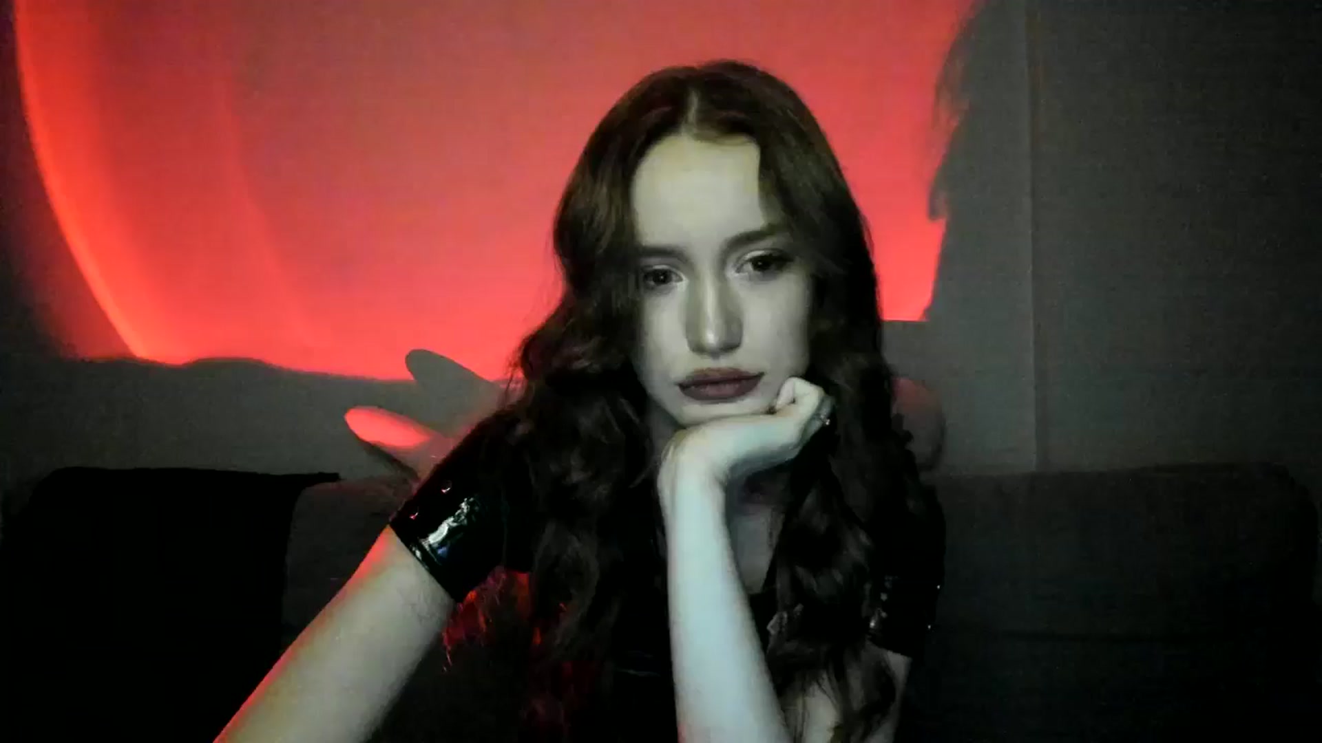 Gallery image thumbnail from IsabellRrose's myfreecams stream on, 02/22/2025, 19:08 image 16 of 20