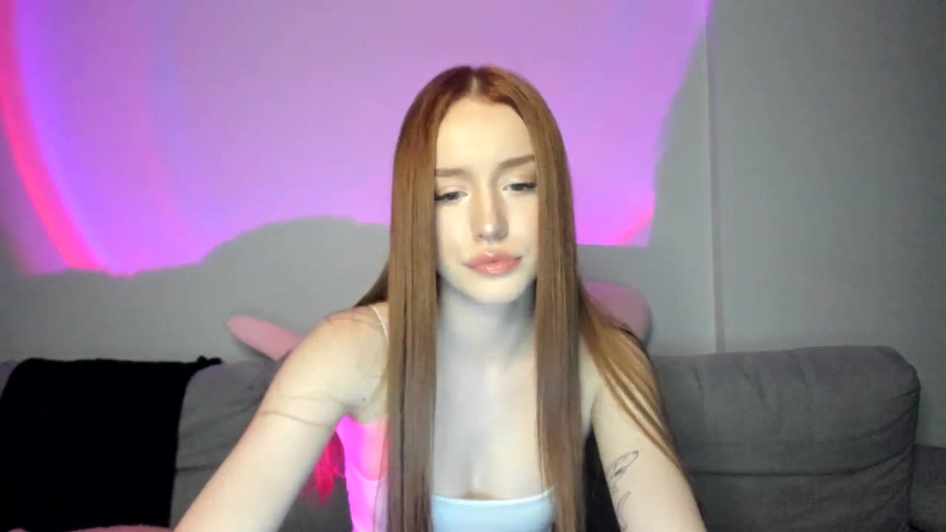 Gallery image thumbnail from IsabellRrose's myfreecams stream on, 02/23/2025, 17:22 image 16 of 20