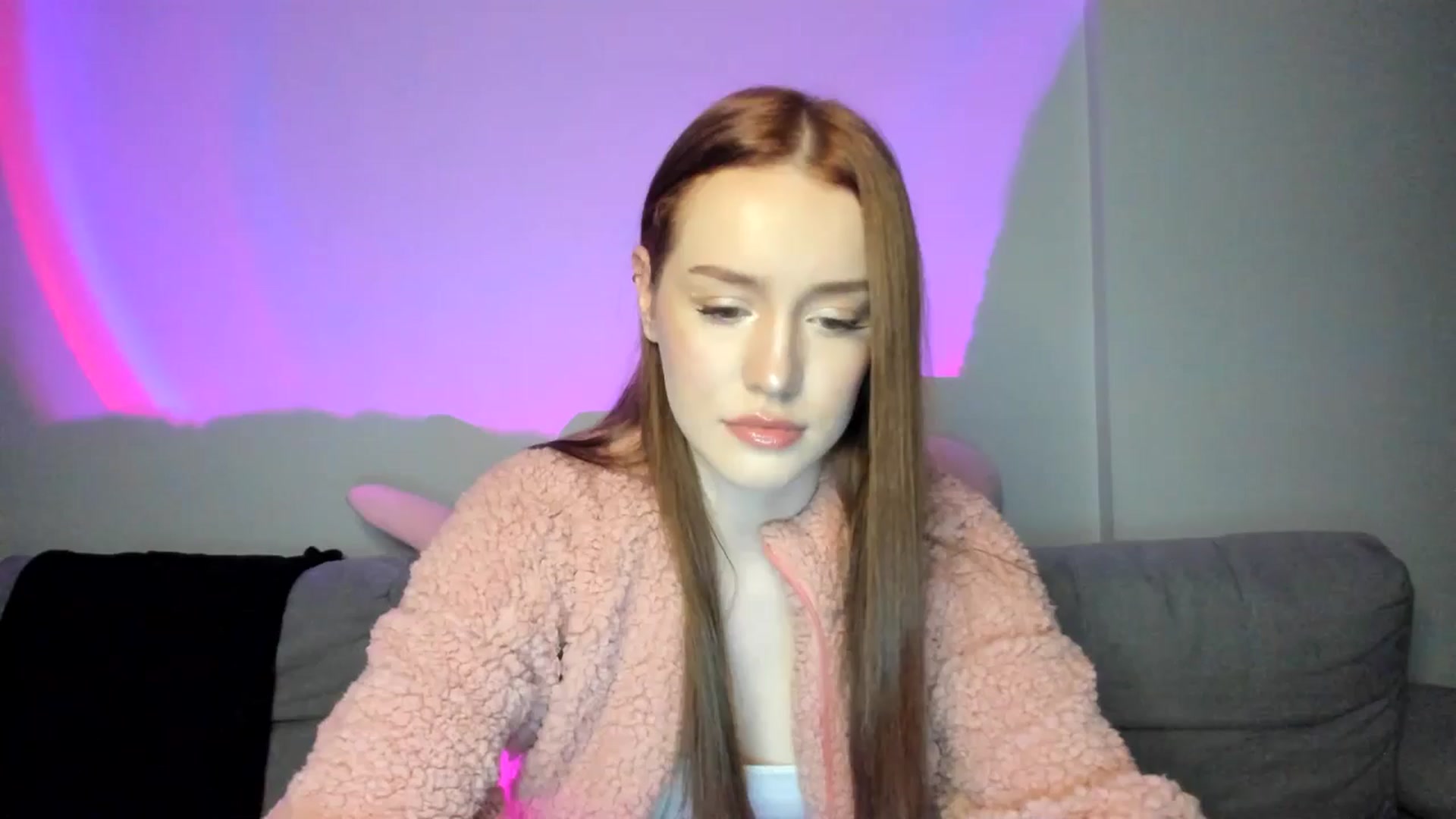 Gallery image thumbnail from IsabellRrose's myfreecams stream on, 02/23/2025, 17:22 image 1 of 20