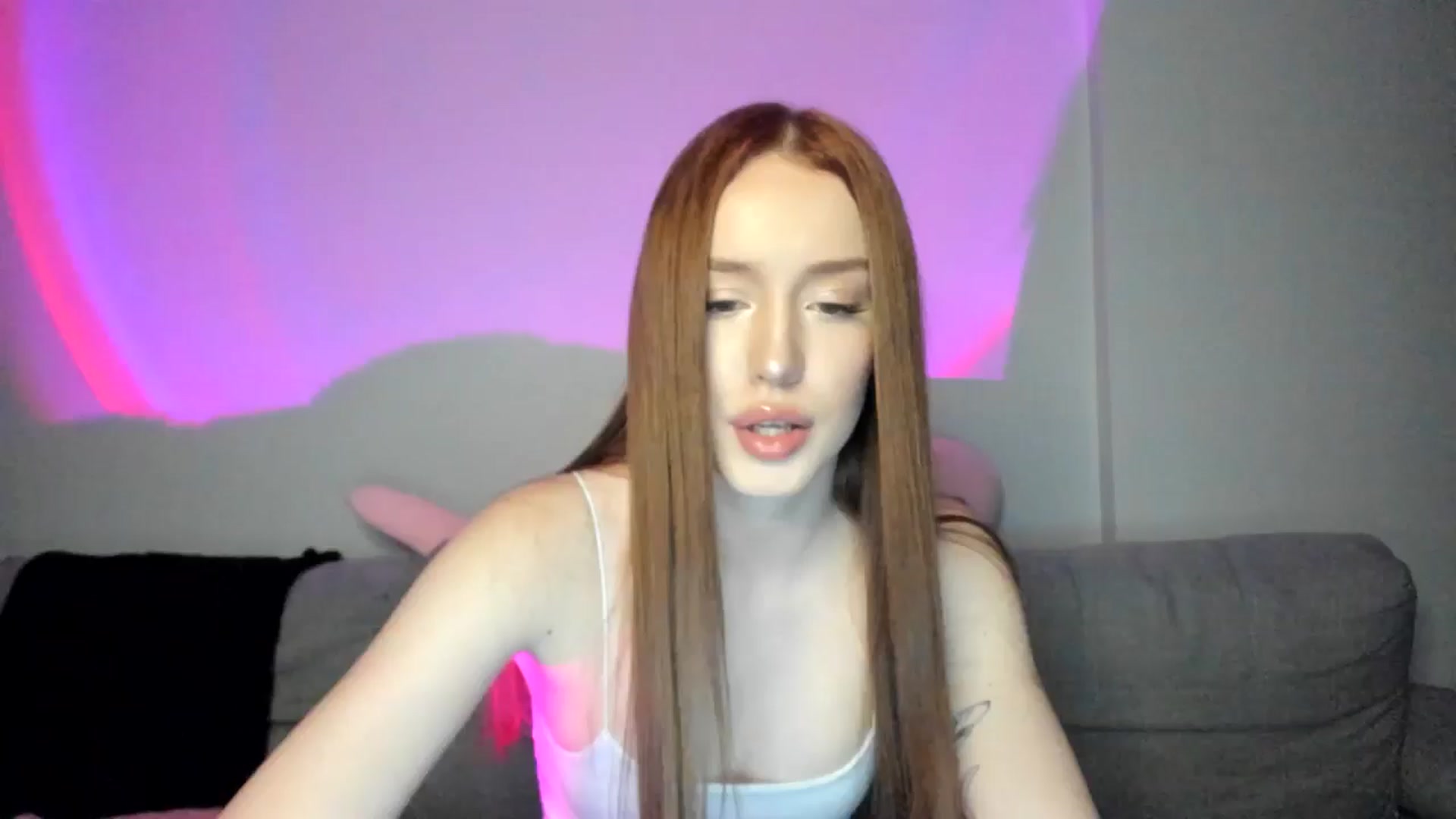 Gallery image thumbnail from IsabellRrose's myfreecams stream on, 02/23/2025, 17:22 image 17 of 20