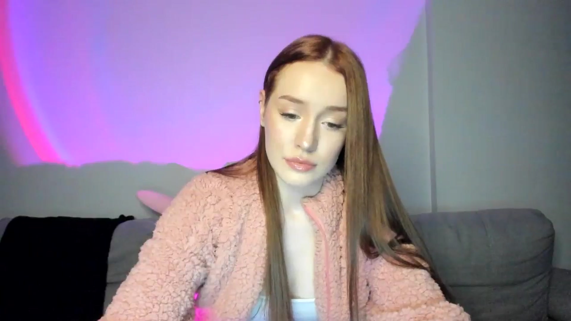 Gallery image thumbnail from IsabellRrose's myfreecams stream on, 02/23/2025, 17:22 image 5 of 20