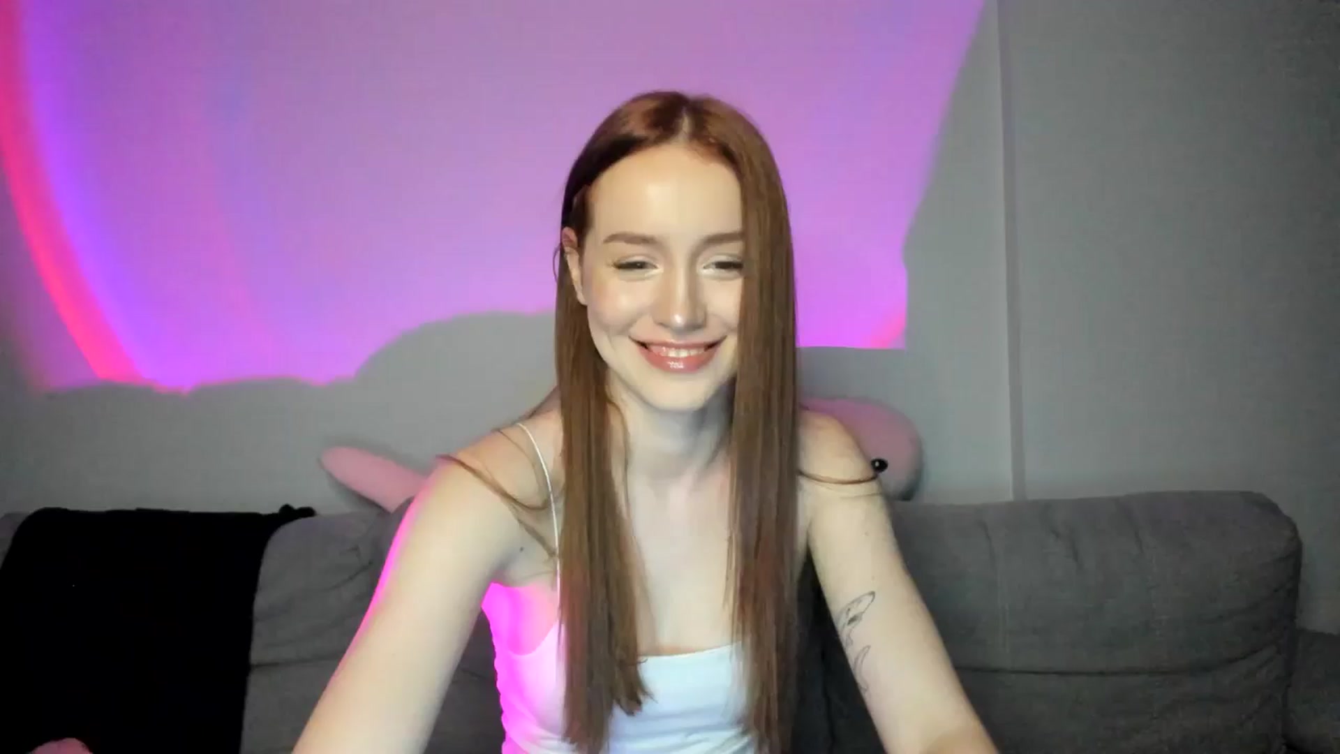 Gallery image thumbnail from IsabellRrose's myfreecams stream on, 02/23/2025, 17:37 image 19 of 20