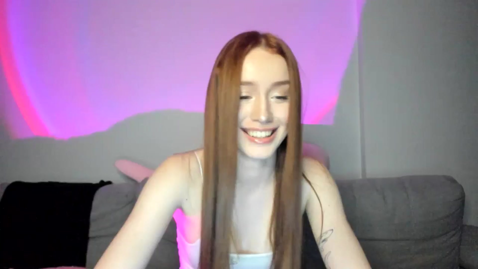Gallery image thumbnail from IsabellRrose's myfreecams stream on, 02/23/2025, 17:37 image 8 of 20