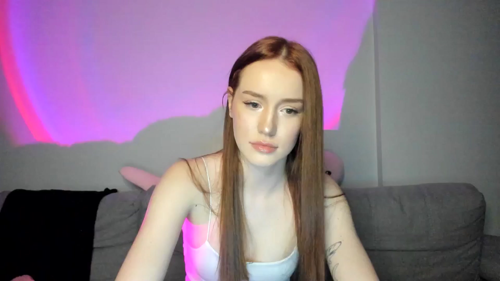 Gallery image thumbnail from IsabellRrose's myfreecams stream on, 02/23/2025, 17:37 image 17 of 20
