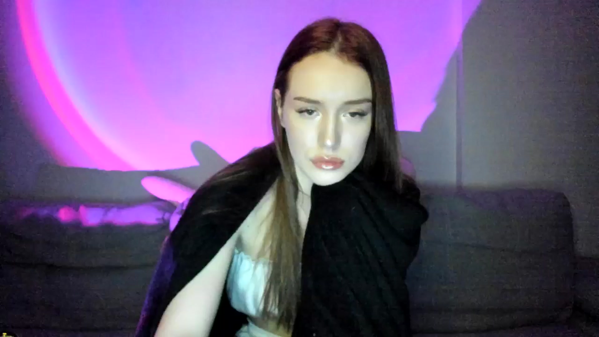 Gallery image thumbnail from IsabellRrose's myfreecams stream on, 02/24/2025, 18:02 image 14 of 20