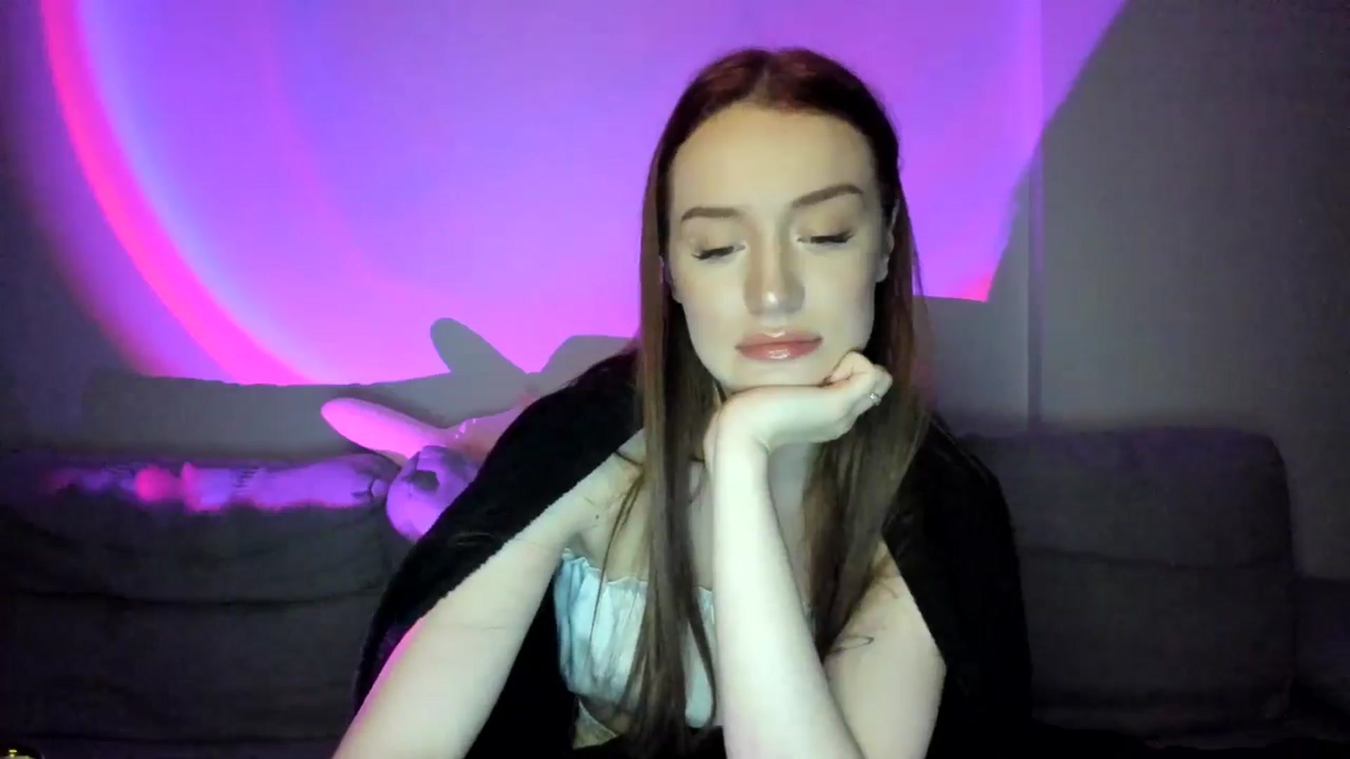Gallery image thumbnail from IsabellRrose's myfreecams stream on, 02/24/2025, 18:02 image 4 of 20