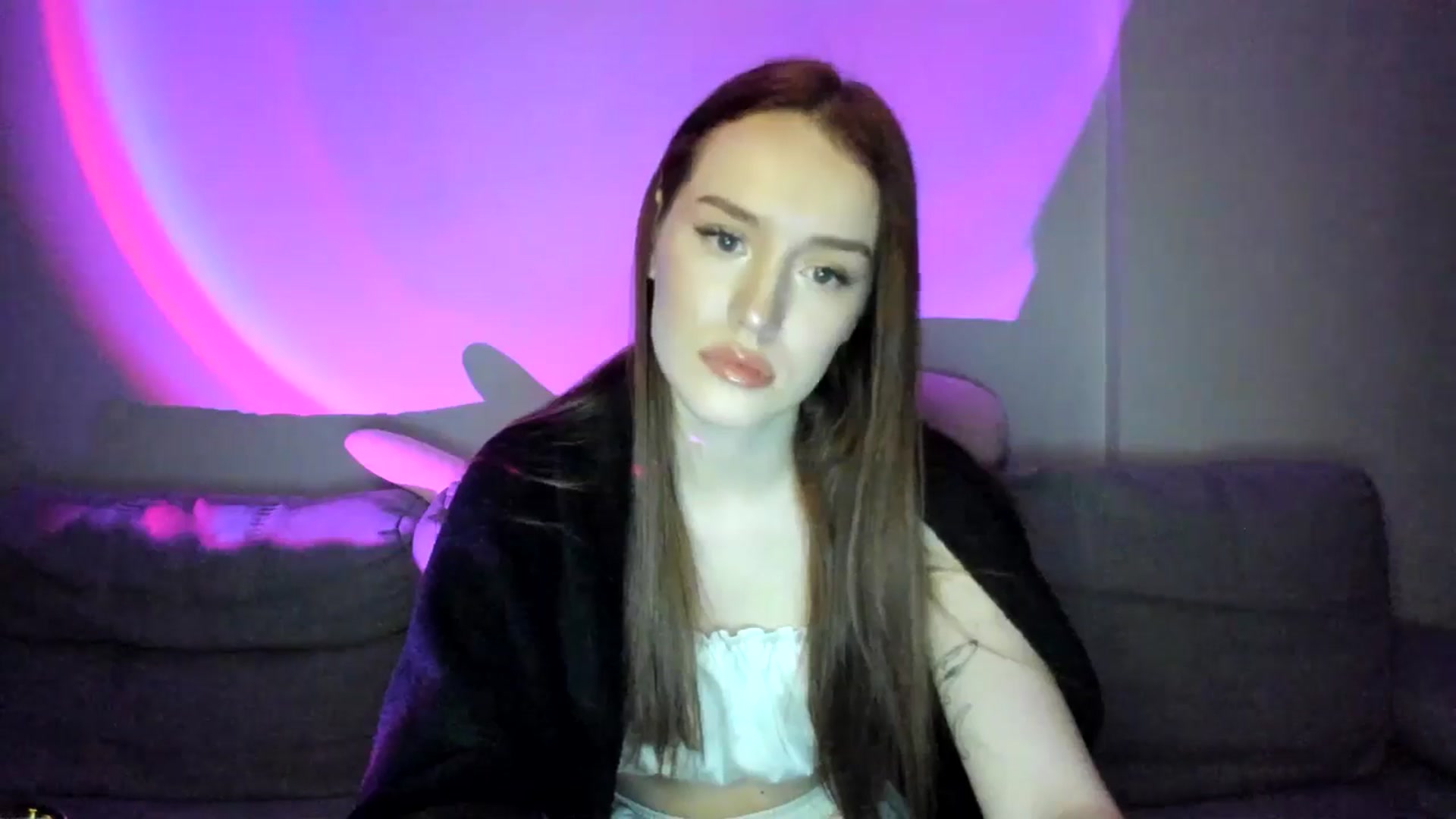 Gallery image thumbnail from IsabellRrose's myfreecams stream on, 02/24/2025, 18:02 image 19 of 20