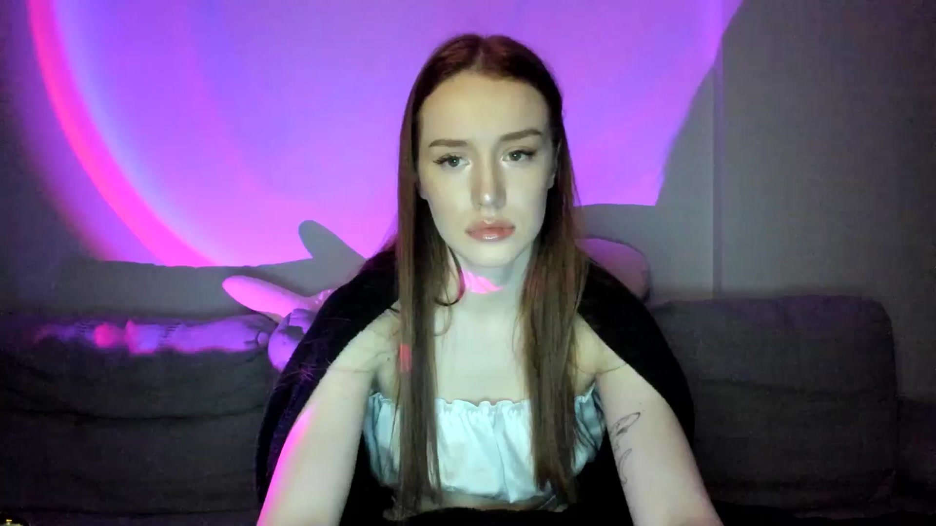Gallery image thumbnail from IsabellRrose's myfreecams stream on, 02/24/2025, 18:02 image 5 of 20