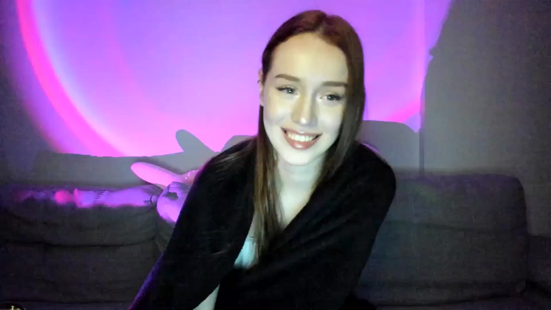 Gallery image thumbnail from IsabellRrose's myfreecams stream on, 02/24/2025, 18:11 image 16 of 20