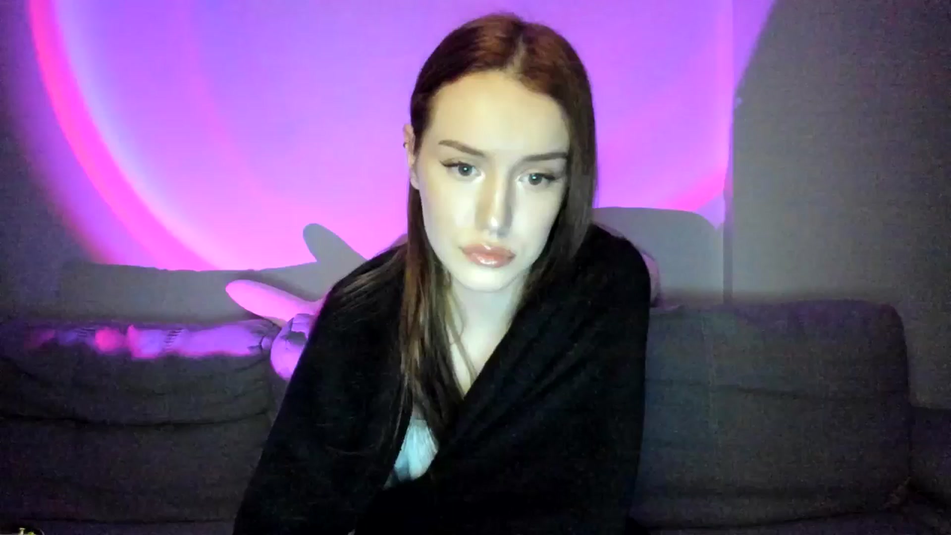 Gallery image thumbnail from IsabellRrose's myfreecams stream on, 02/24/2025, 18:11 image 13 of 20