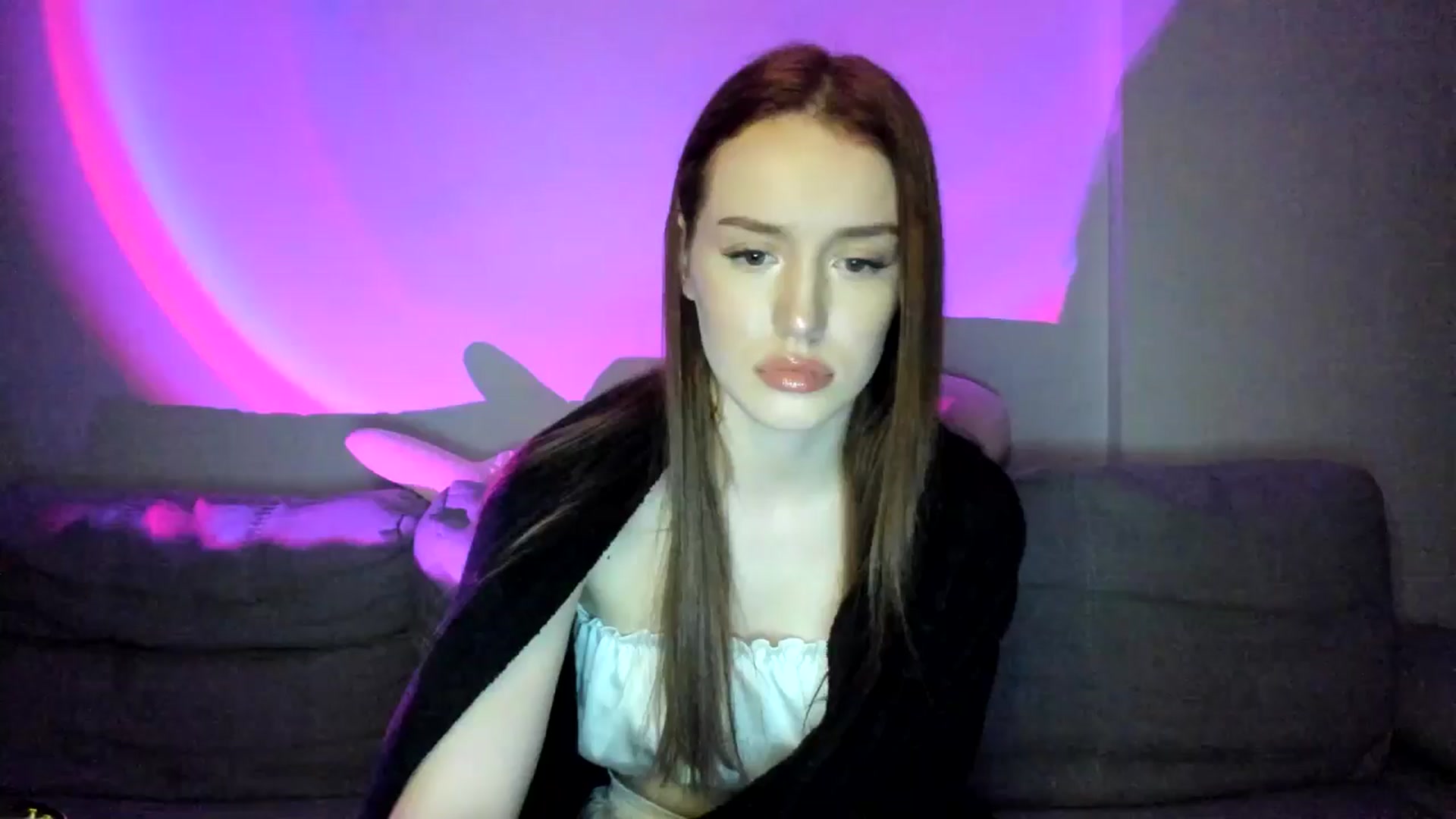 Gallery image thumbnail from IsabellRrose's myfreecams stream on, 02/24/2025, 18:11 image 9 of 20
