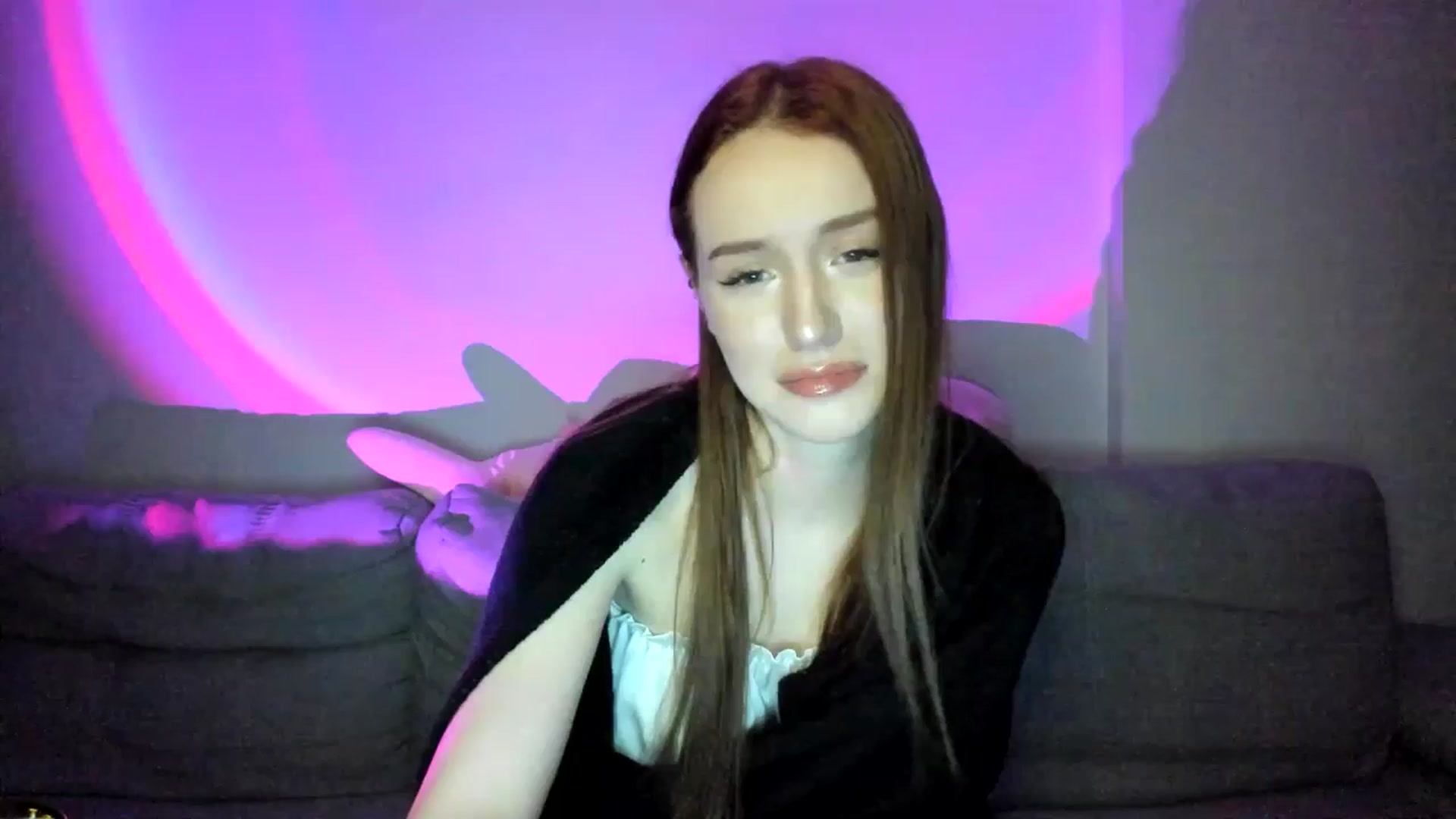 Gallery image thumbnail from IsabellRrose's myfreecams stream on, 02/24/2025, 18:25 image 5 of 20