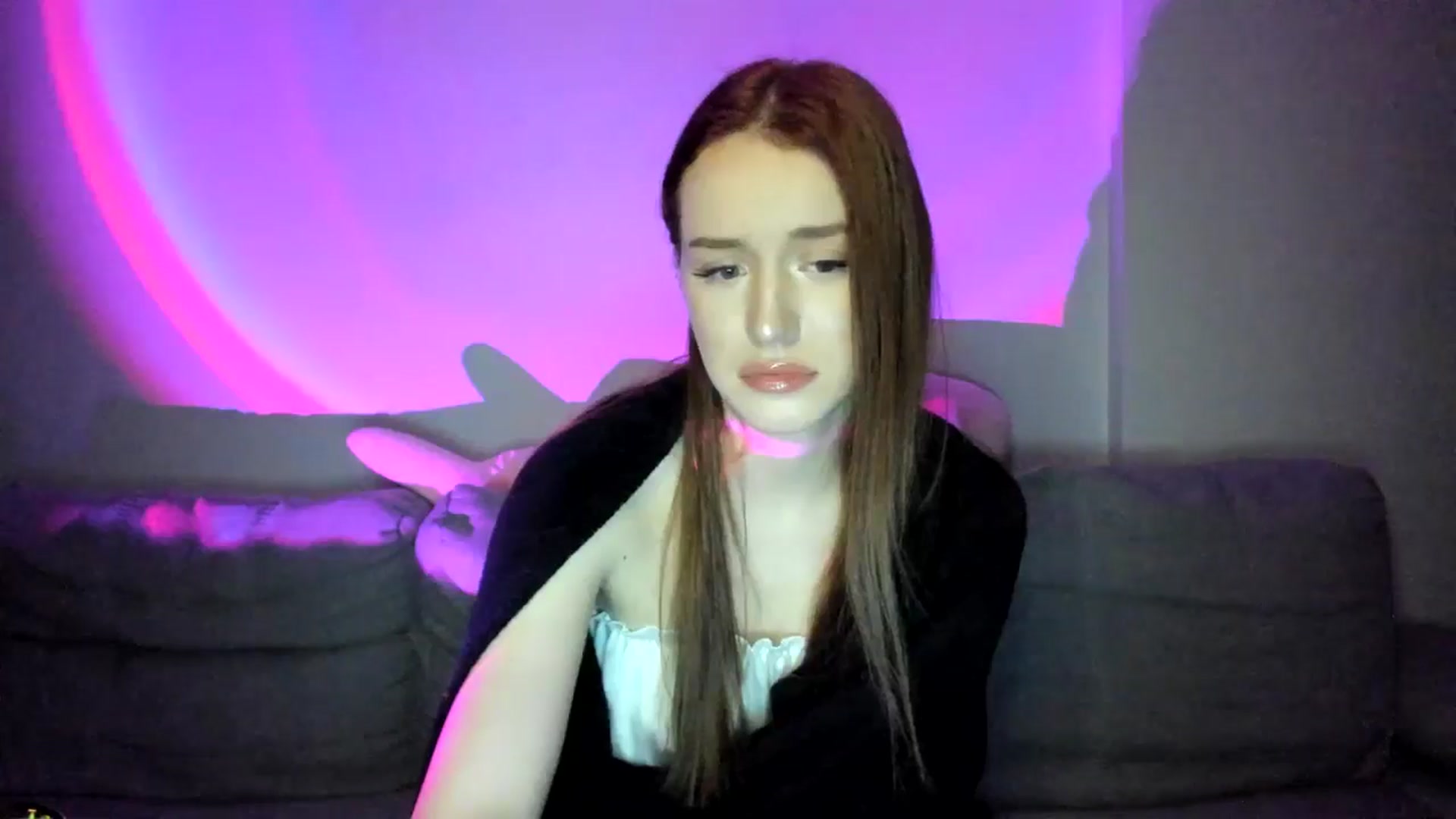 Gallery image thumbnail from IsabellRrose's myfreecams stream on, 02/24/2025, 18:25 image 11 of 20
